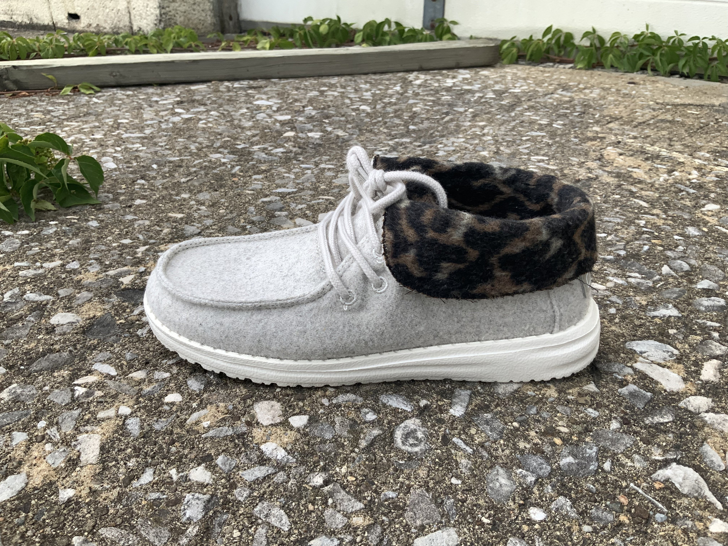 Women's Shoes Britt Cream Cheetah Faux Fur Lined Casual Shoe-C194
