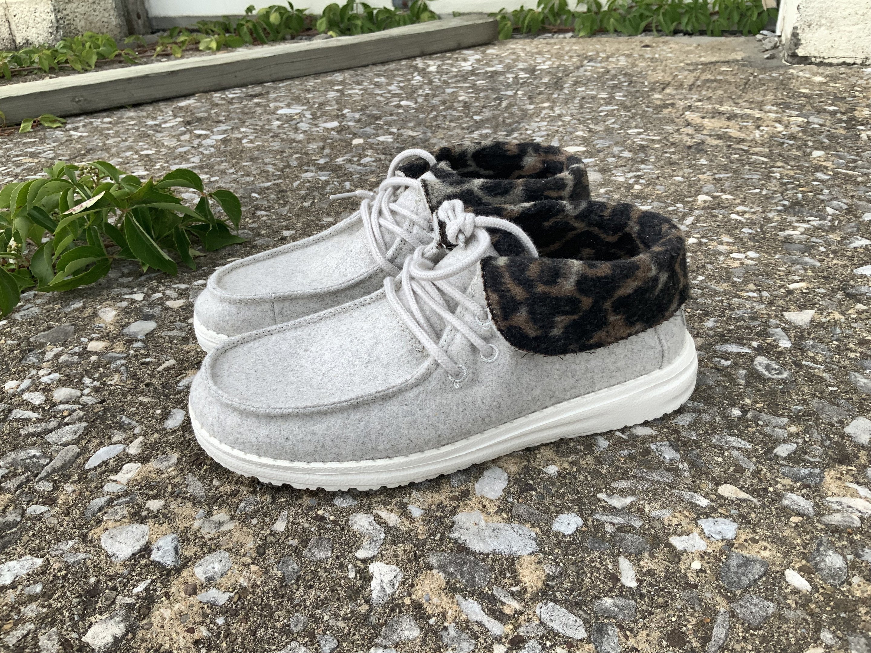 Women's Shoes Britt Cream Cheetah Faux Fur Lined Casual Shoe-C194