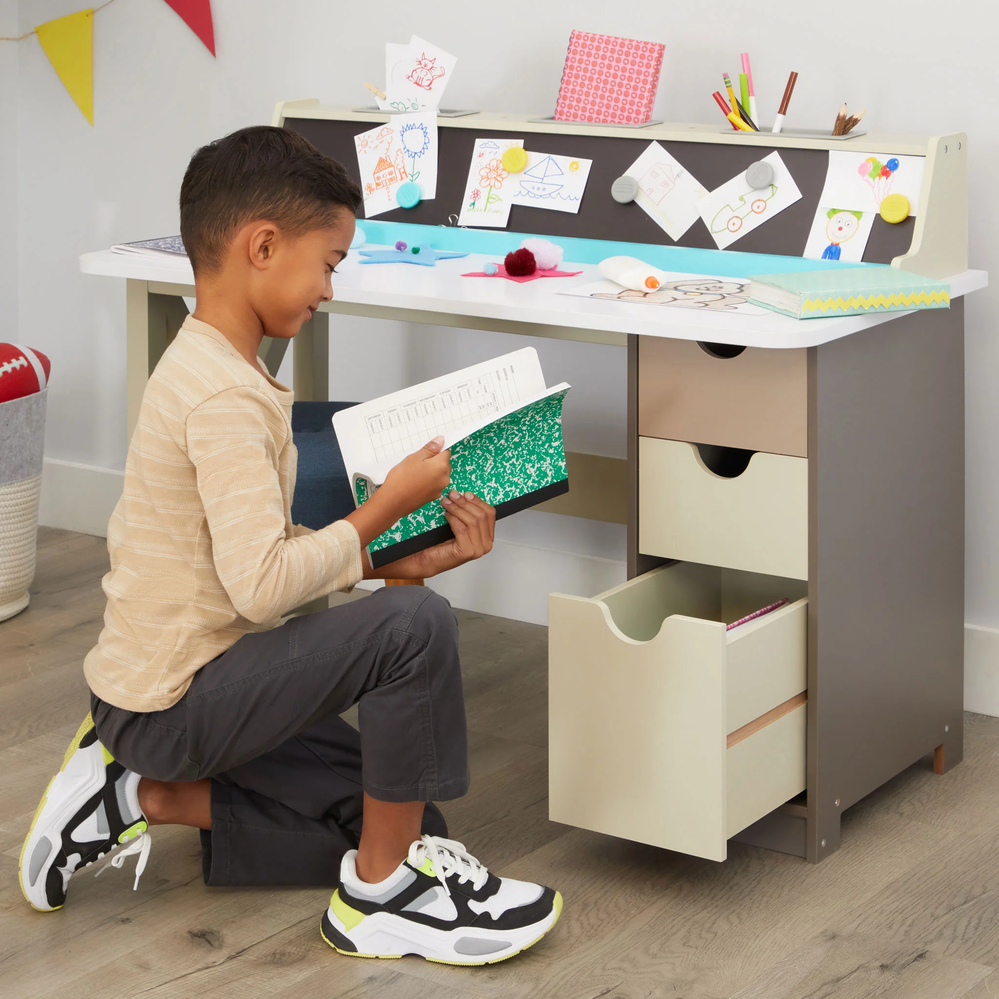 2-in-1 Chalkboard Desk - leoleo123123