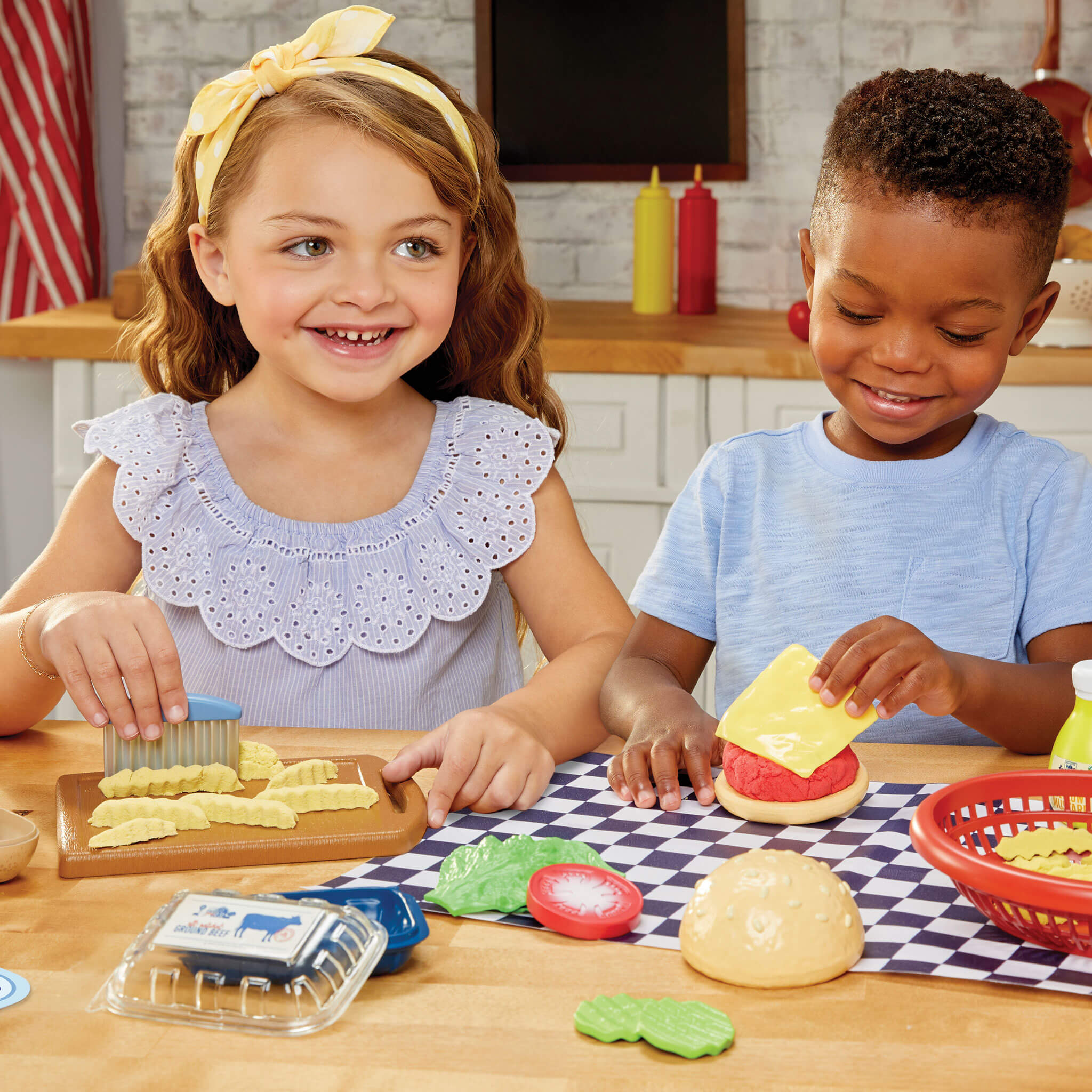 Creative Chefs™ Cheeseburger and Fries Kit - leoleo123123