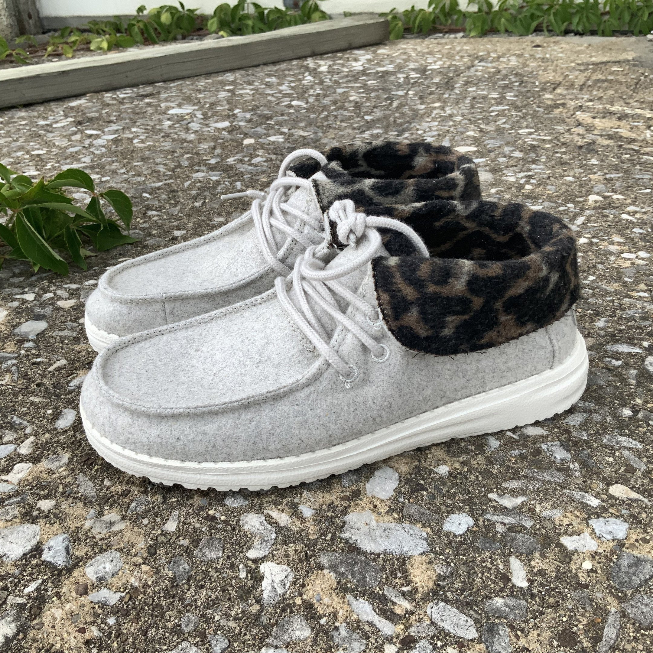 Women's Shoes Britt Cream Cheetah Faux Fur Lined Casual Shoe-C194