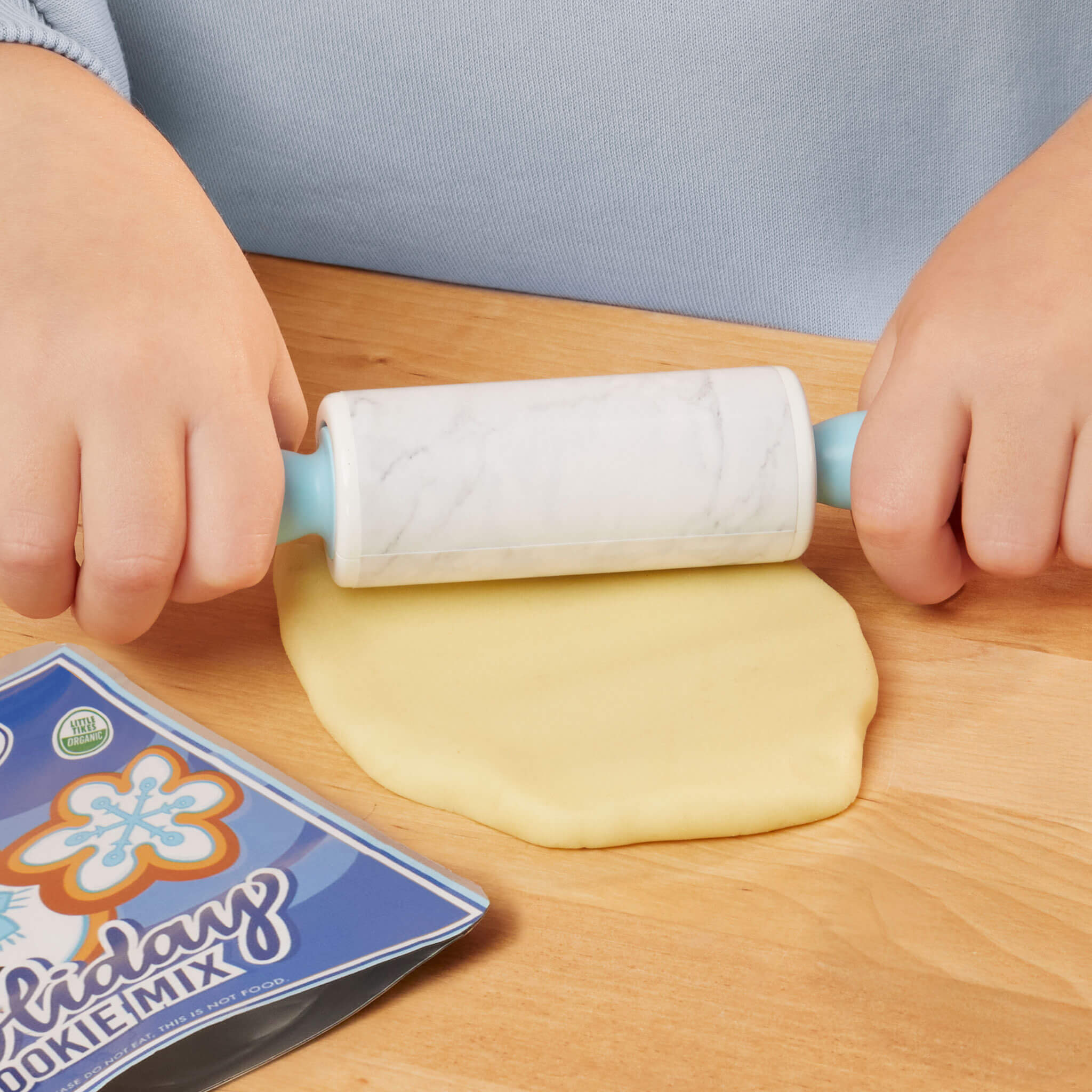 Creative Chefs™ Holiday Cookie Kit - leoleo123123
