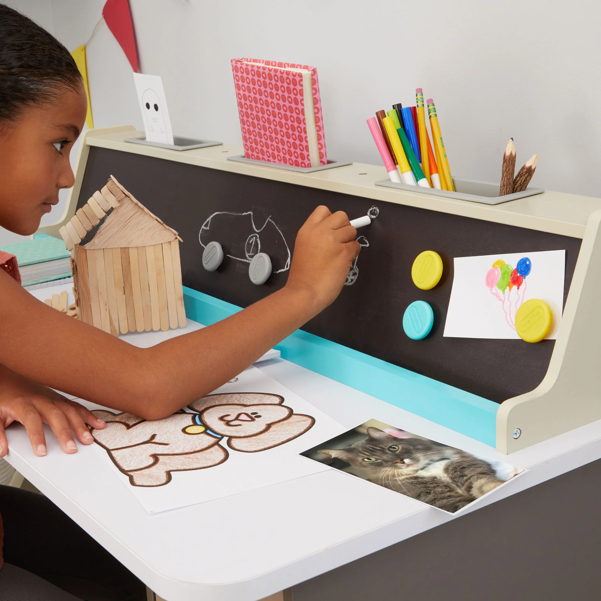 2-in-1 Chalkboard Desk - leoleo123123