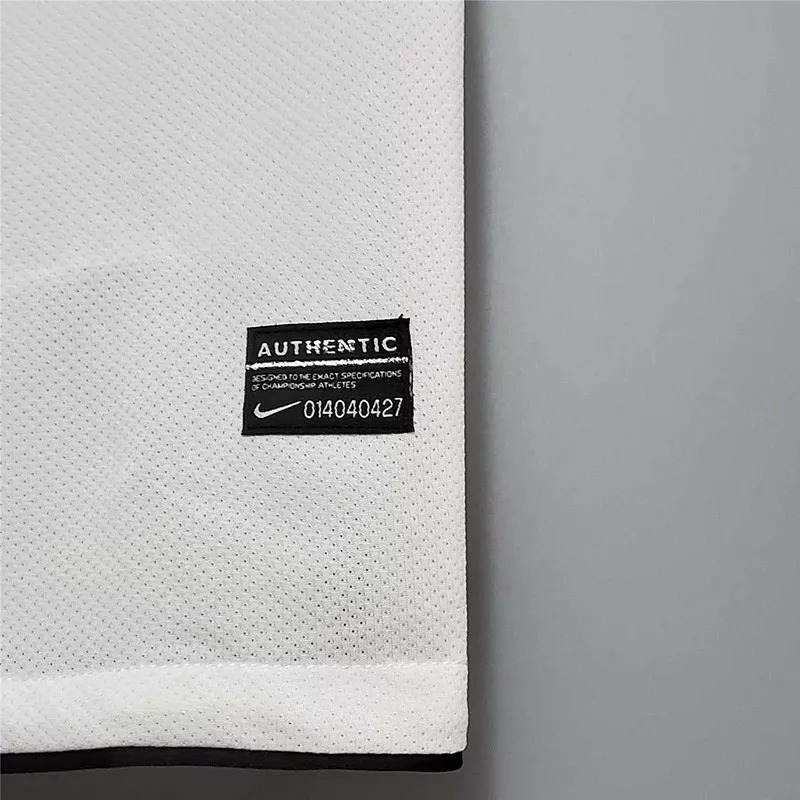 2010-2011 Man Utd UCL Version Away White Retro Soccer Jersey(胸前决赛字)