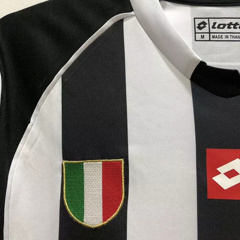 2002-2003 JUV Home Retro Soccer Jersey