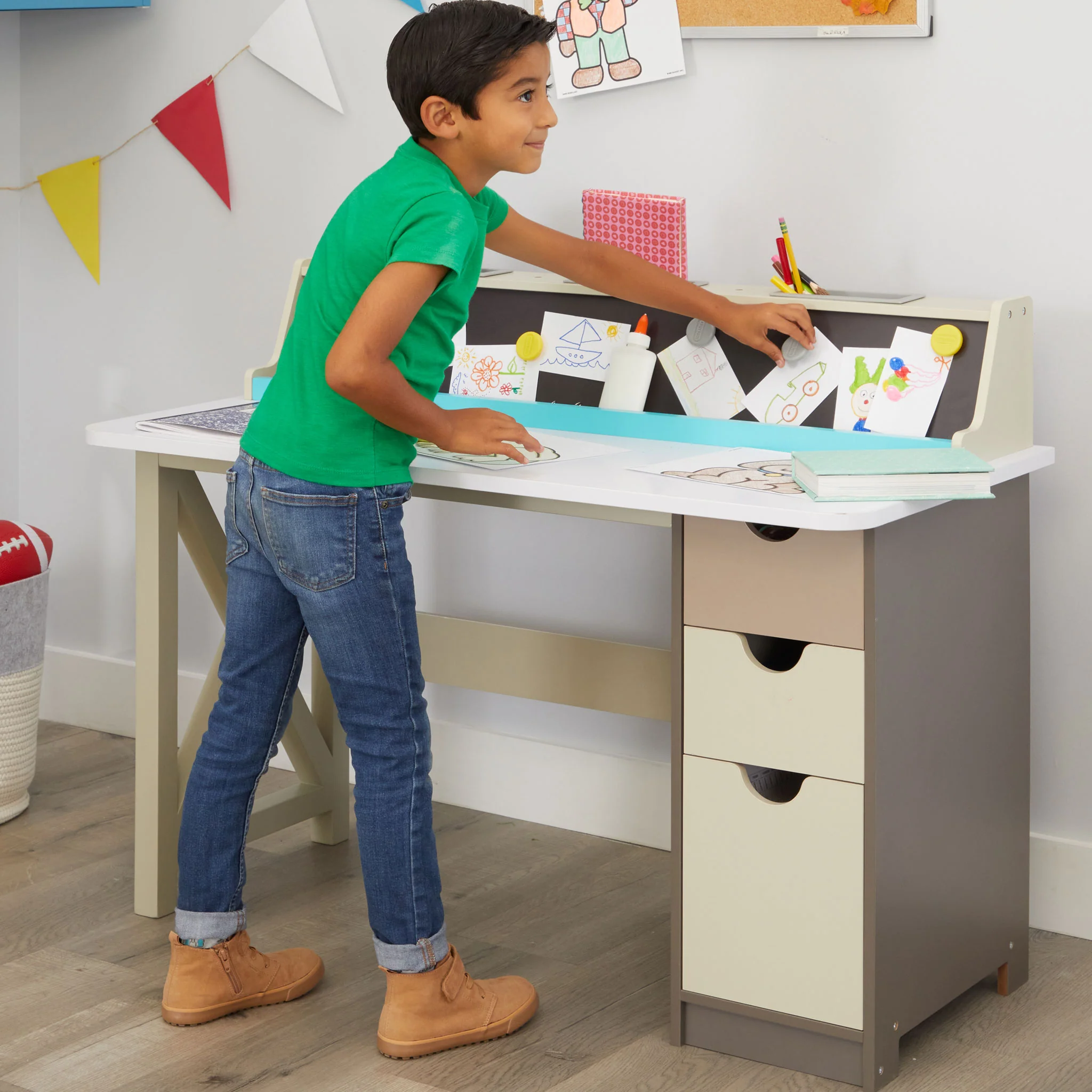 2-in-1 Chalkboard Desk - leoleo123123
