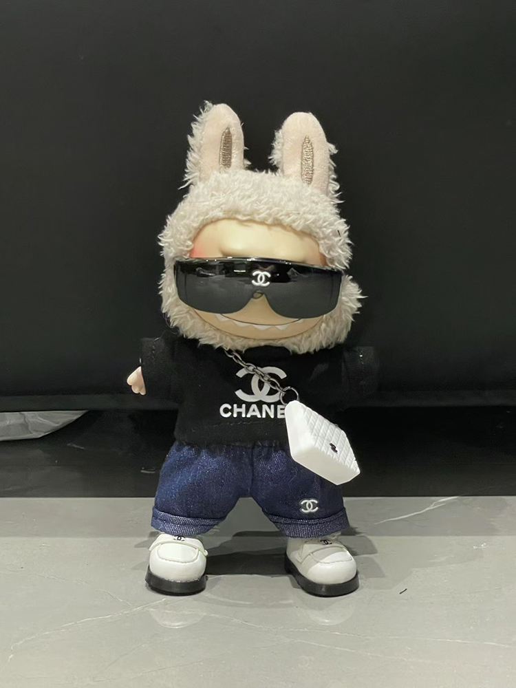 LABUBU Clothes Chanel Sunglasses Black Tee Ensemble