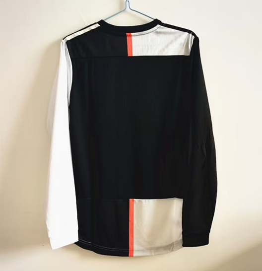 2019-2020 JUV Home Long Sleeves Player Retro Soccer Jersey