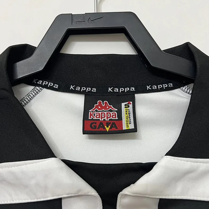 1997-1998 JUV Home Retro Soccer Jersey
