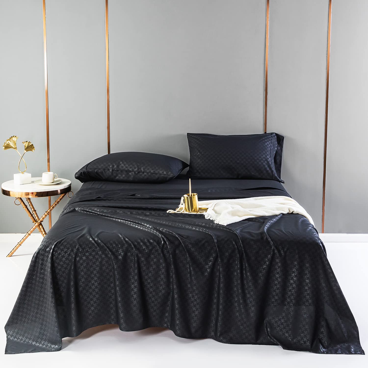 Bed Sheet Set Queen King Size Flat Sheet Fitted Sheet Pillow Case Black Embossing Linens for Bed Breathable Bedding Set