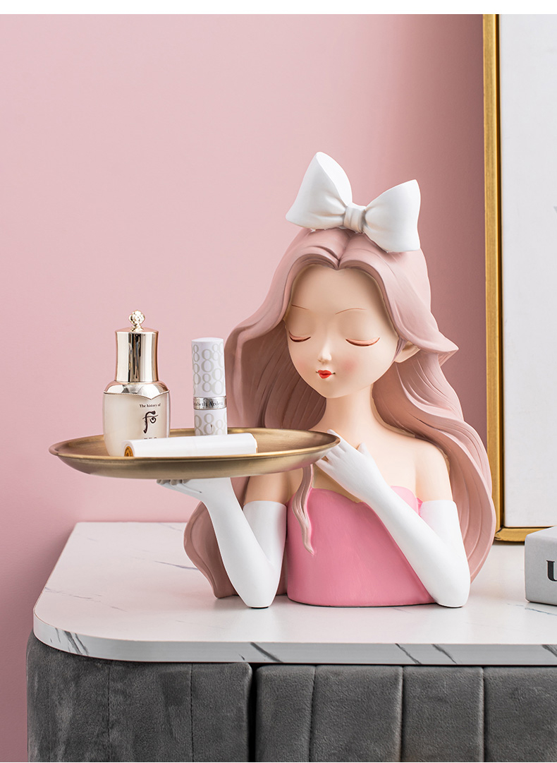 Simple and cute girl with gold tray jewelry candy storage home decoration Nordic living room decoration gift