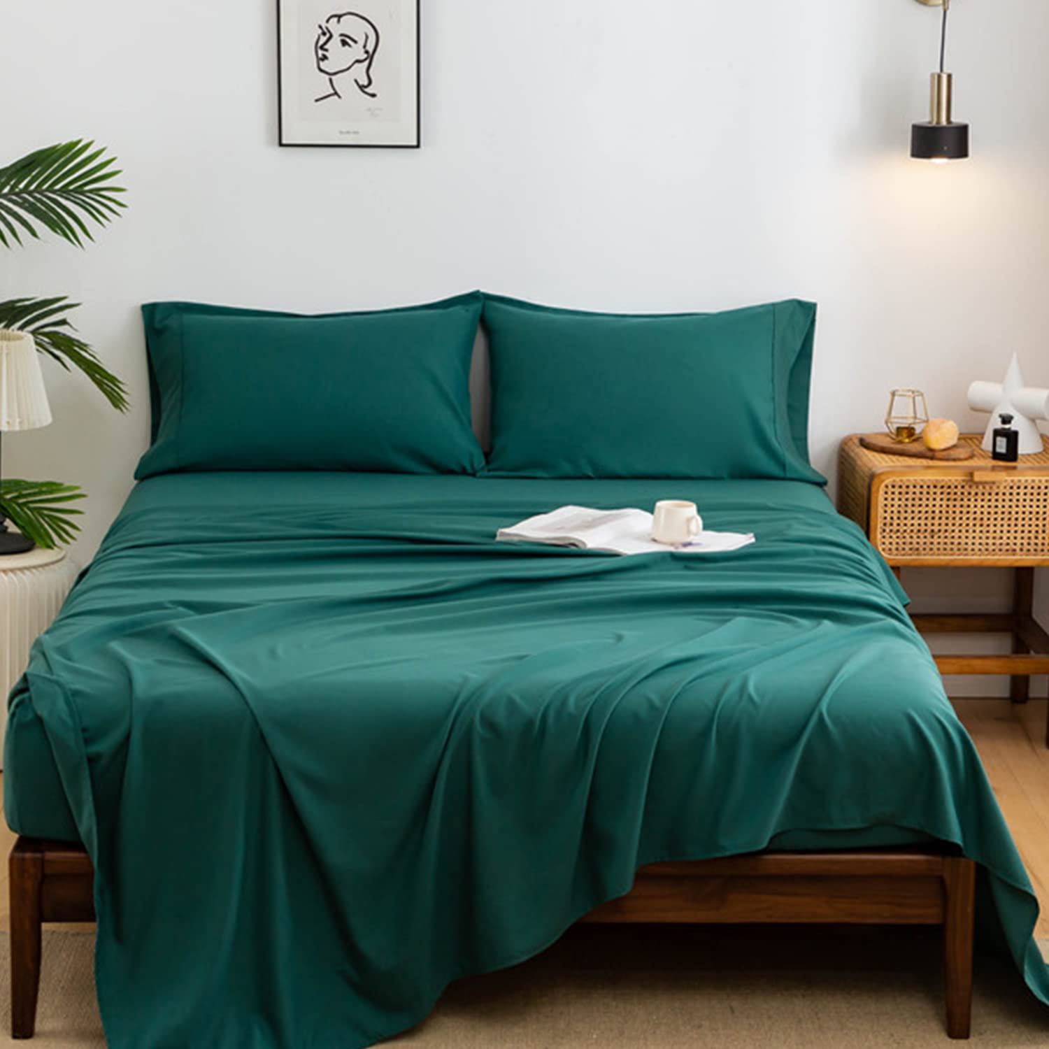 Bed Sheets Set Queen Size Flat Sheet Fitted Sheet Pillow Case Soft Breathable Brushed Bed Linens Dark Green Elegant Bedding Set