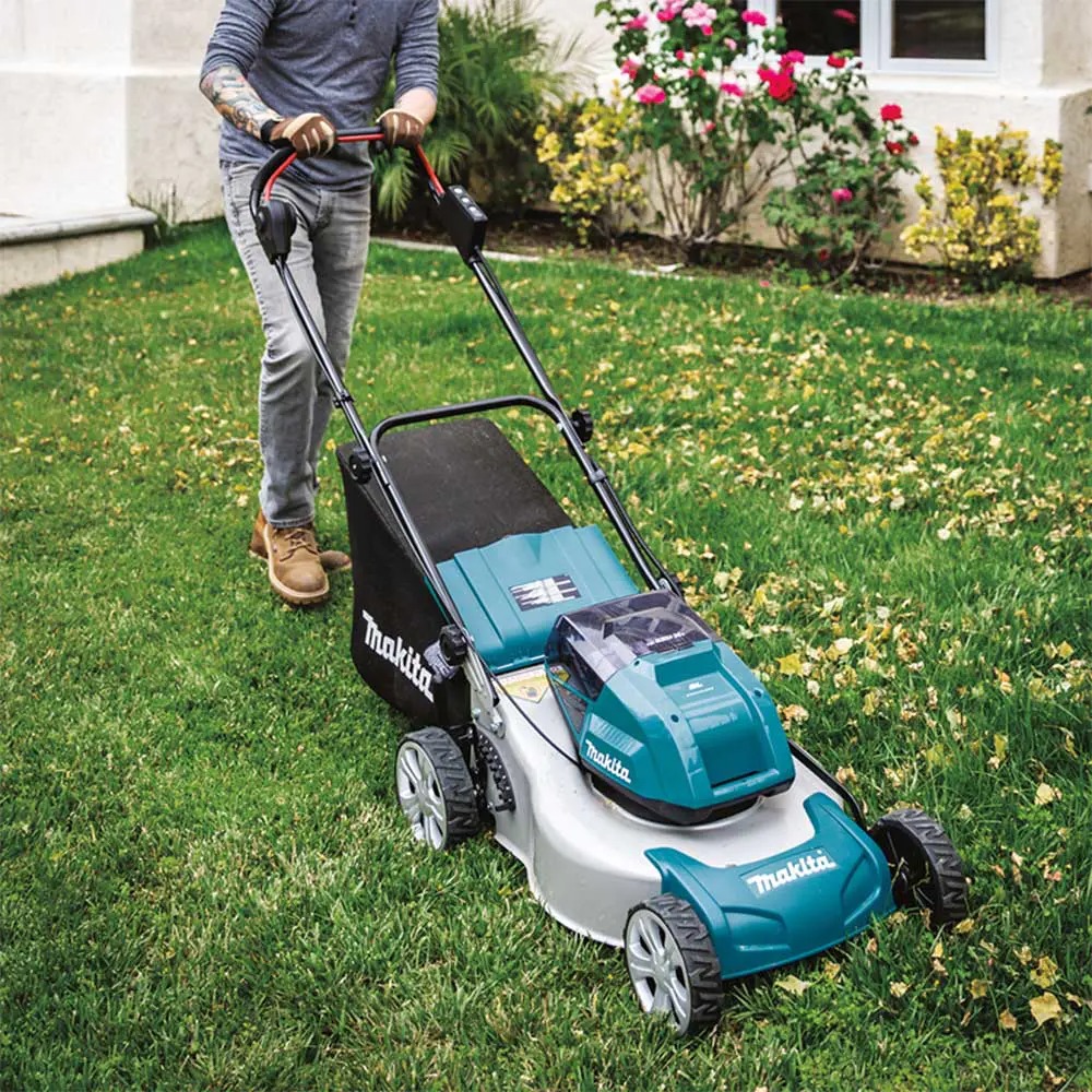 18V X2 36V LXT 18″ Brushless Lawn Mower Kit w/ 4 Batteries