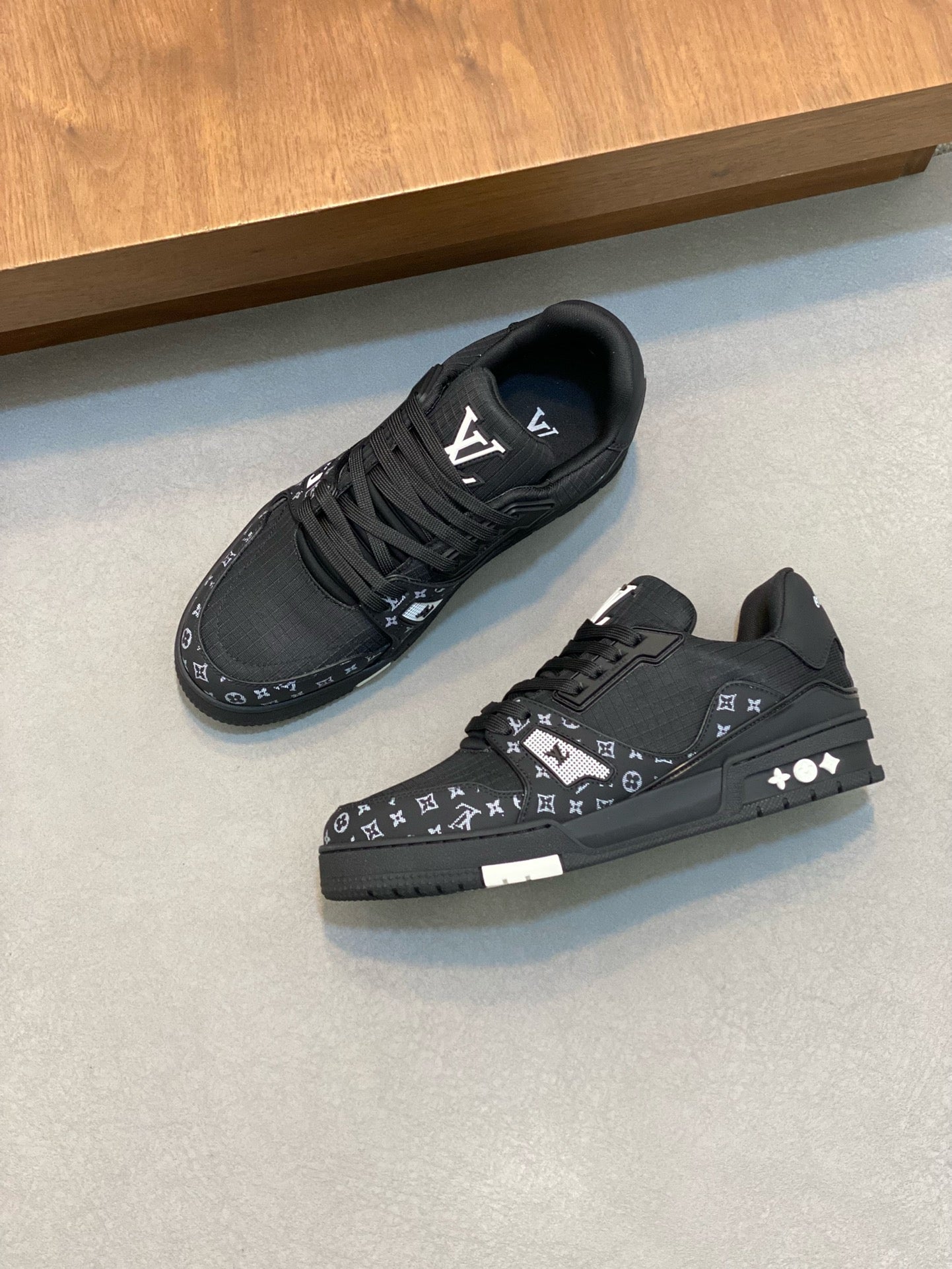 New Color-Blocked Pattern Sneakers