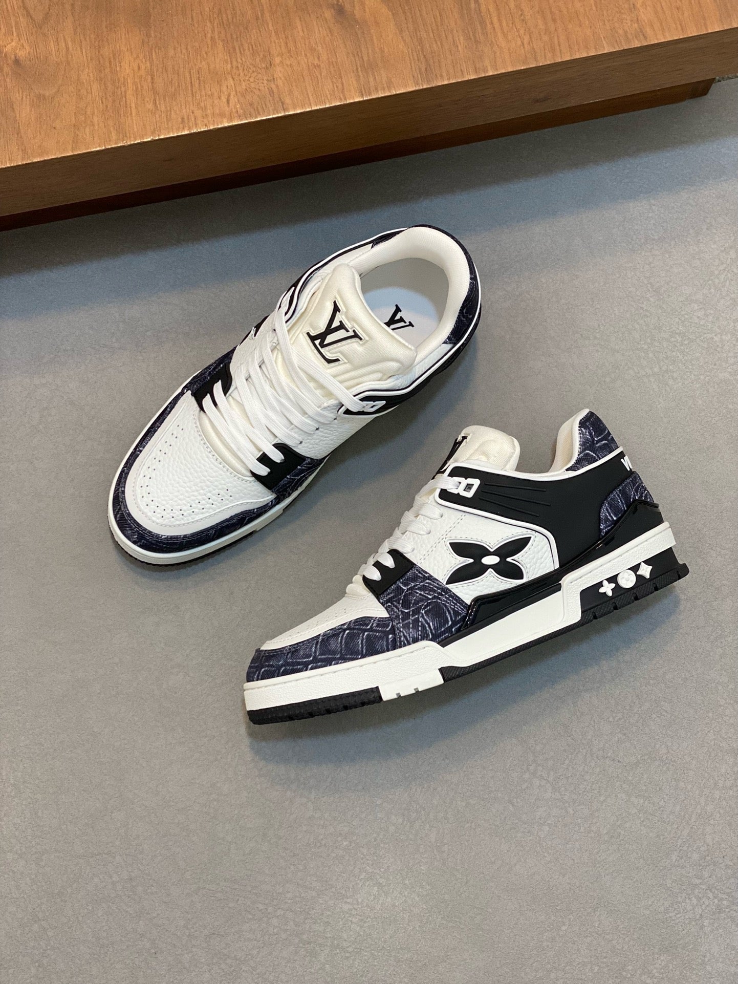 New Color-Blocked Pattern Sneakers