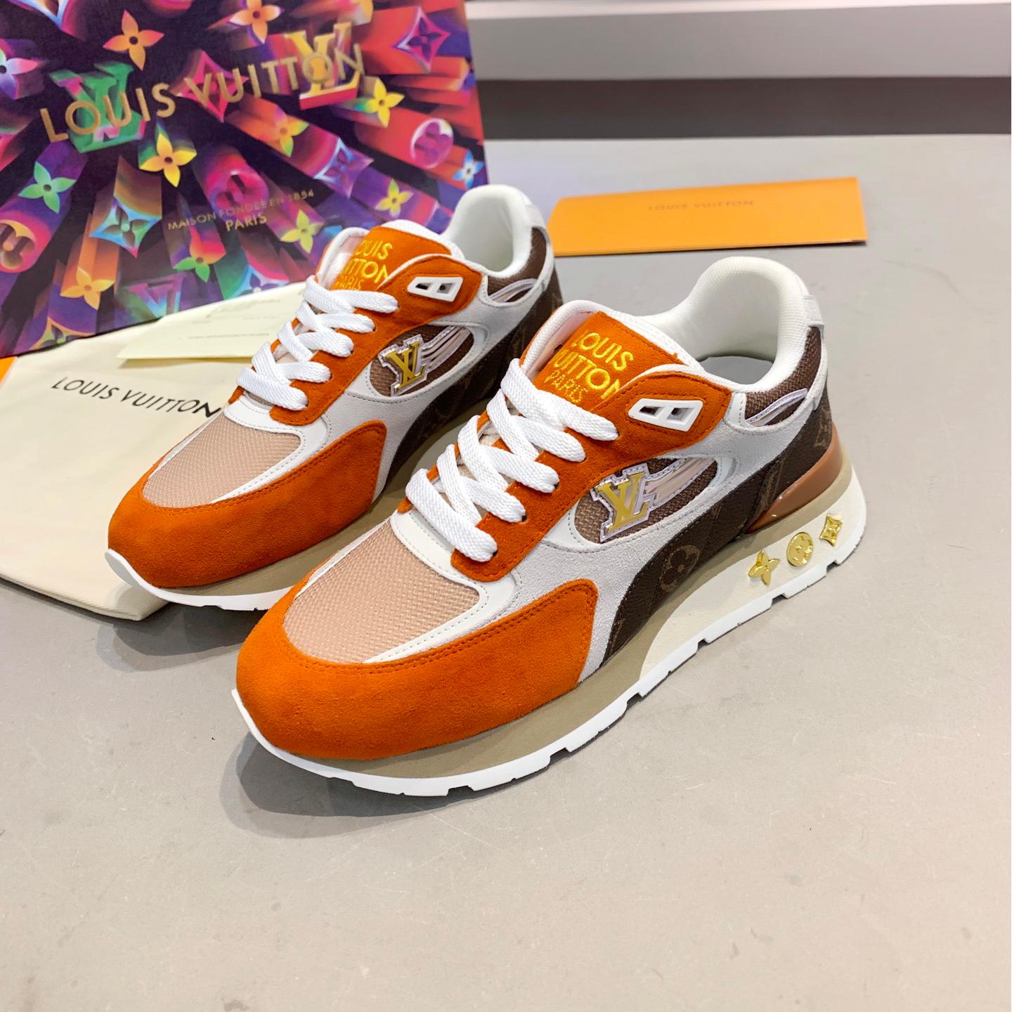 Limited color matching sneakers