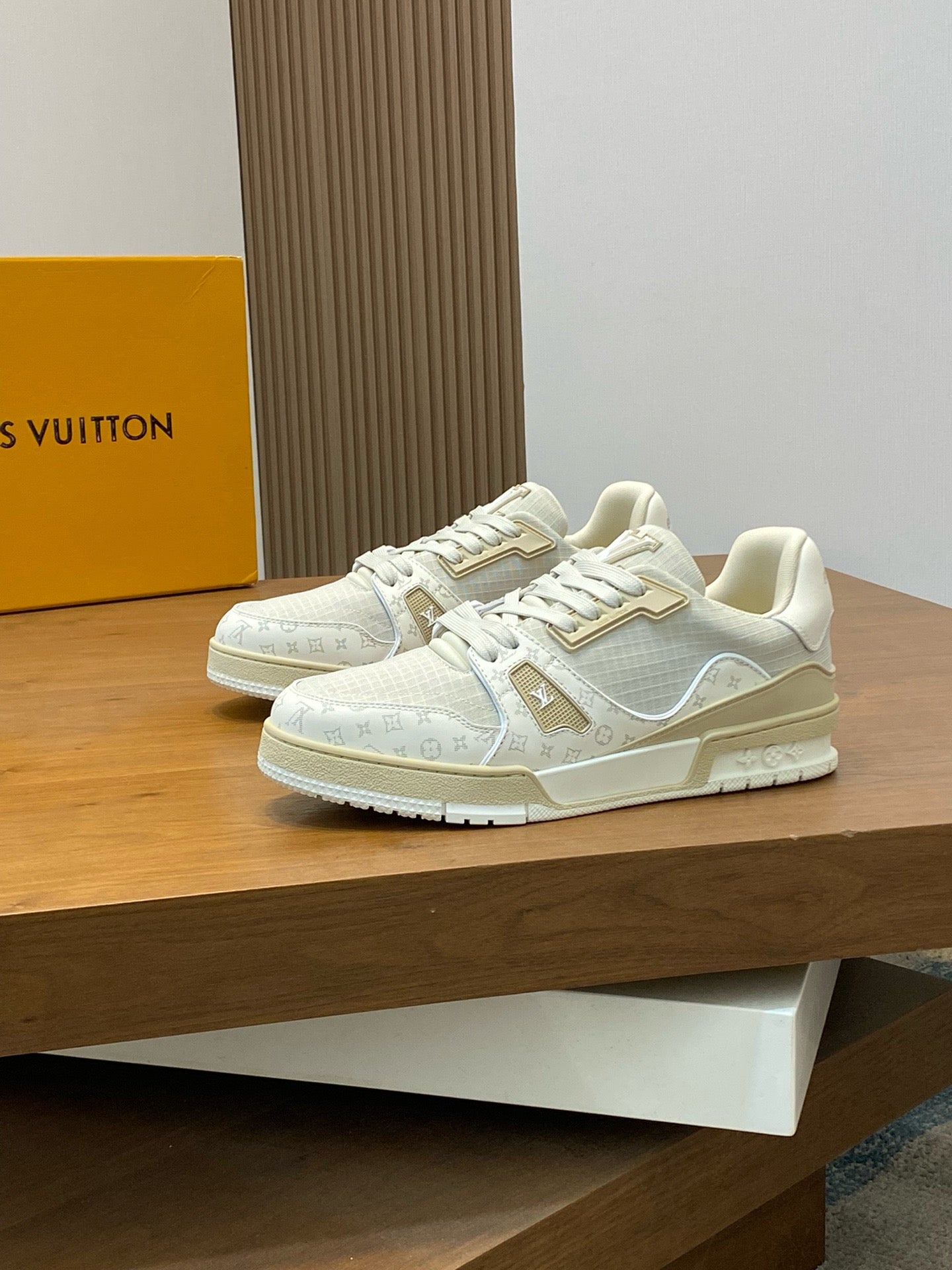 New Color-Blocked Pattern Sneakers