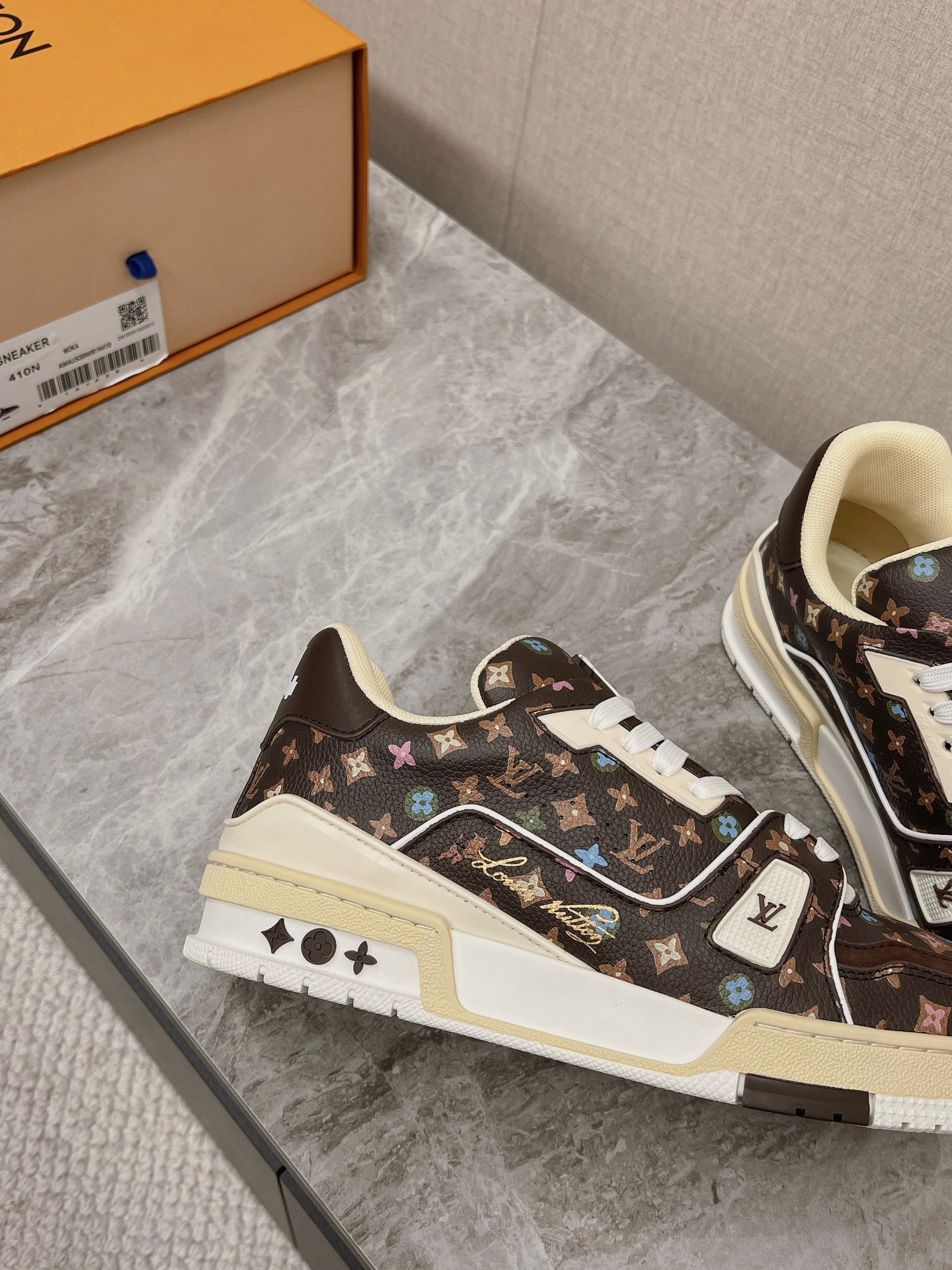 New Feature Graphic Board Shoes