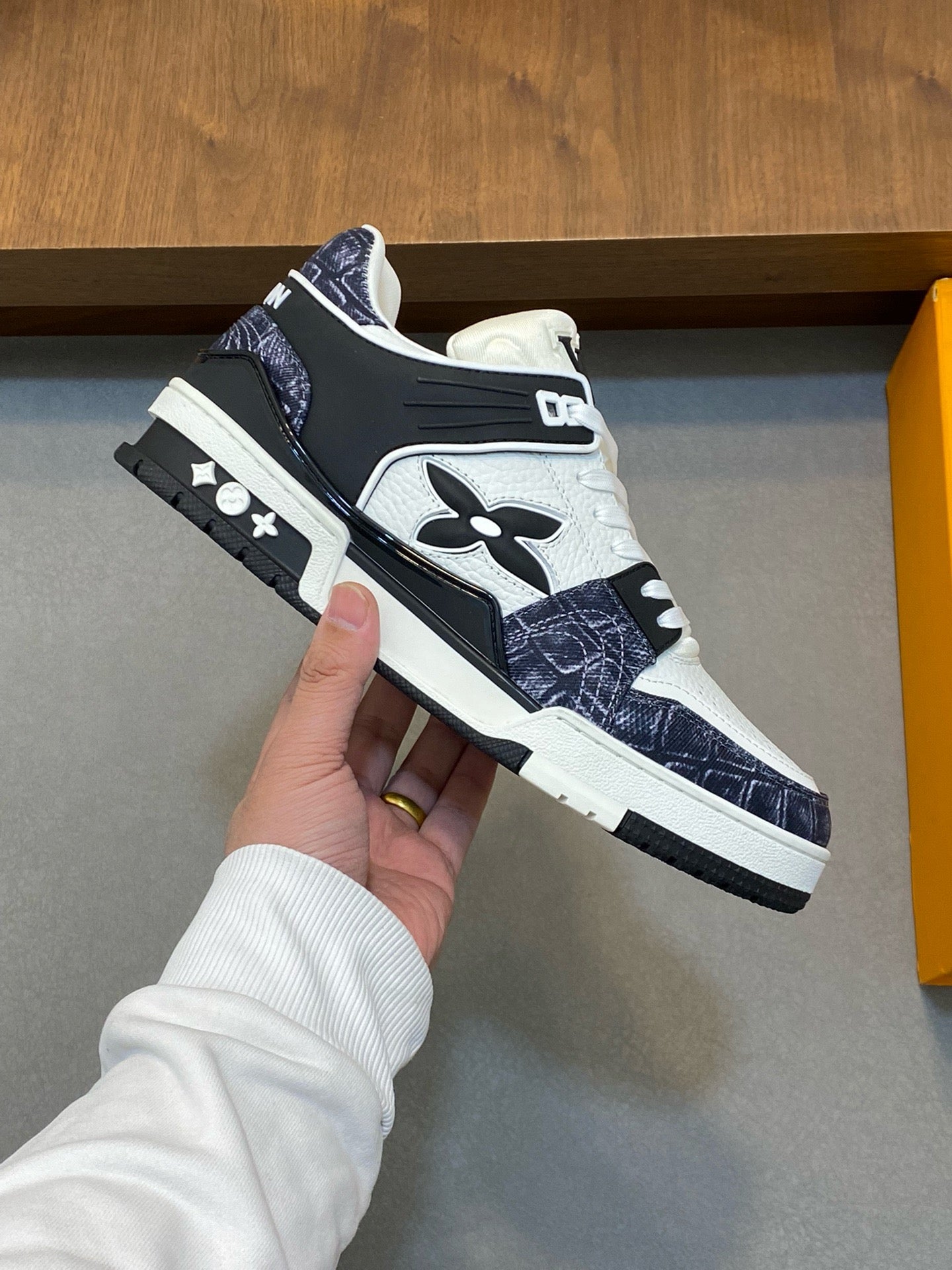 New Color-Blocked Pattern Sneakers