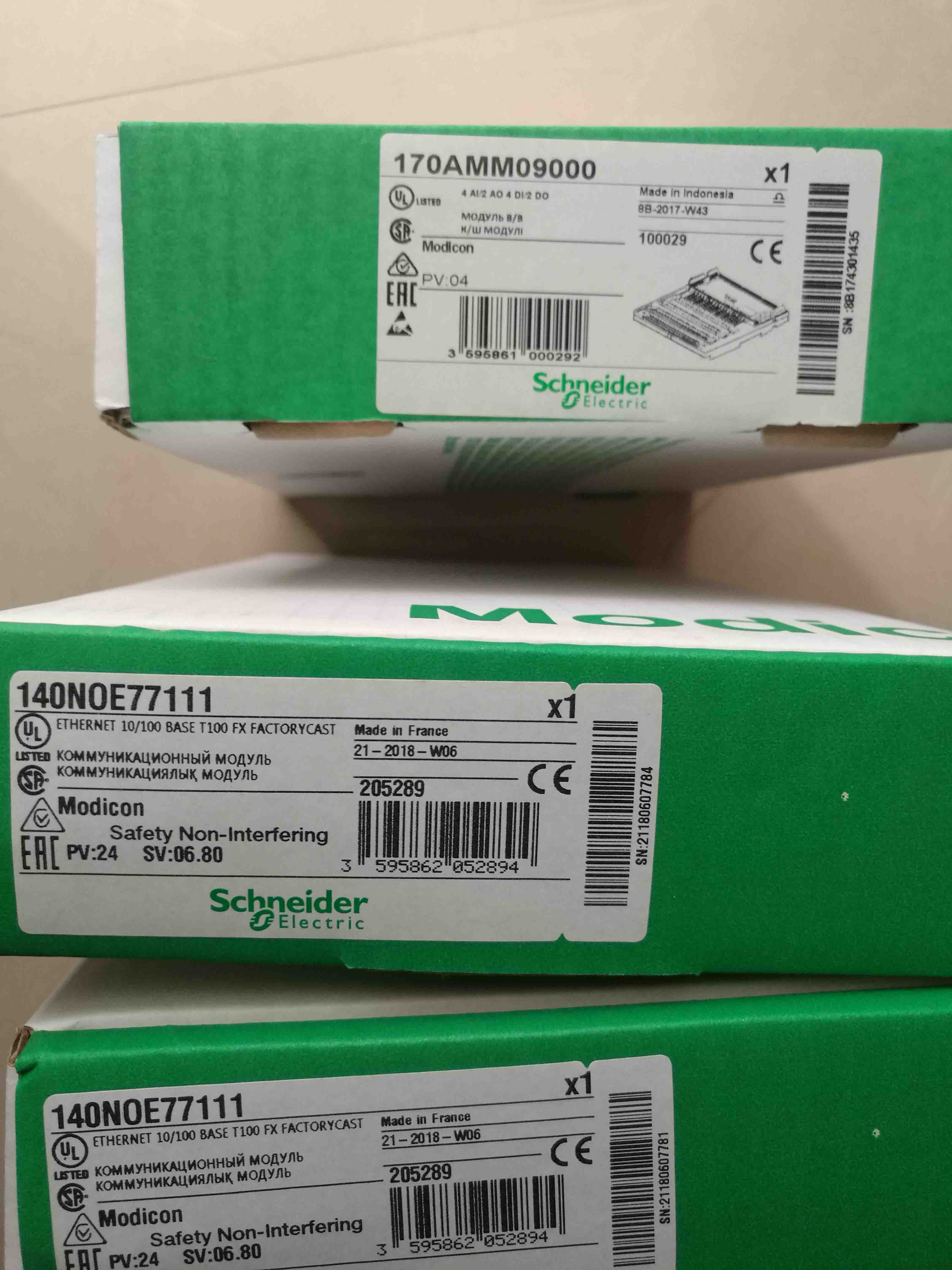 140NOE77111 Schneider TCP/IP module Original Factory Sealed New