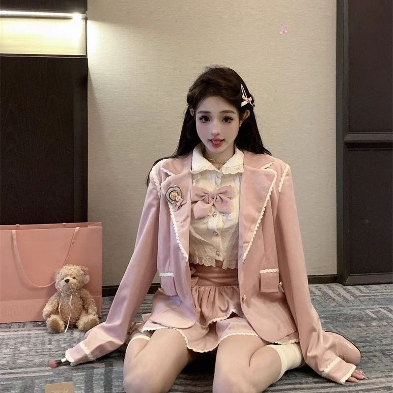粉色西装外套短袖衬衫上衣韩剧穿搭套装女秋季甜辣妹半身裙三件套 - leoleo123123