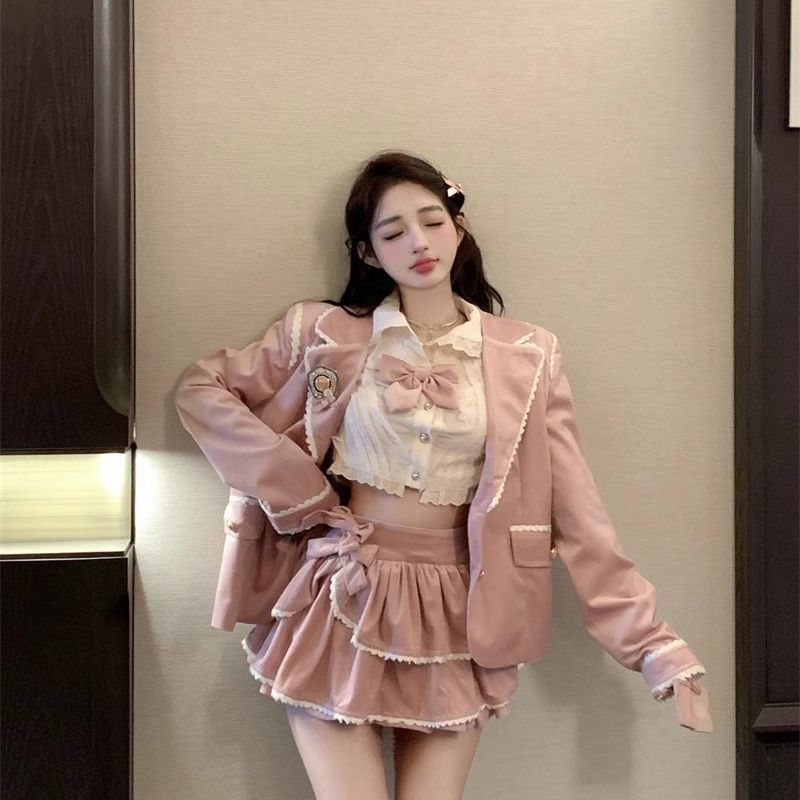 粉色西装外套短袖衬衫上衣韩剧穿搭套装女秋季甜辣妹半身裙三件套 - leoleo123123