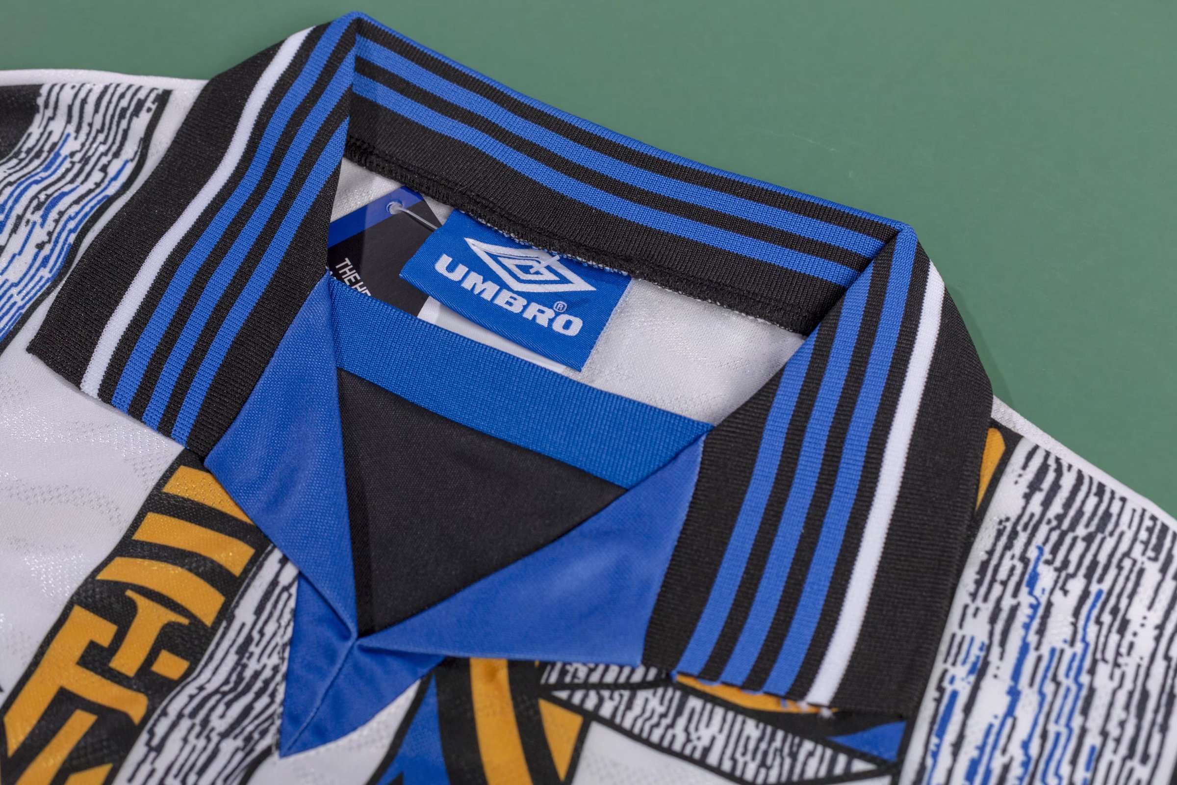 95/96 Inter Milan Away Retro Jersye - leoleo123123