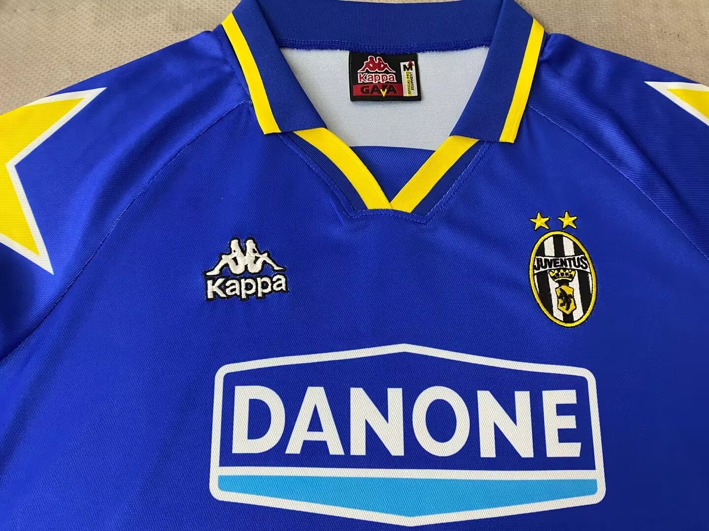 94/95 Juventus Away Retro Jersey - leoleo123123