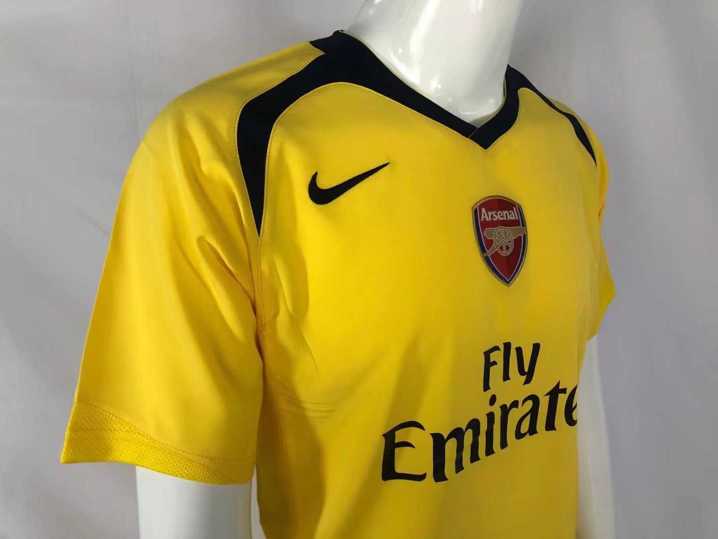 06/07 Arsenal Away Retro Jersey - leoleo123123