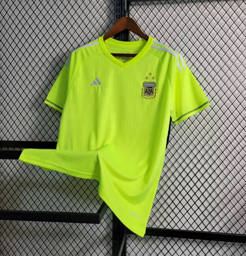 22/23 Argentina Goalkeeper Jersey With 3 Stars Fans Version - leoleo123123