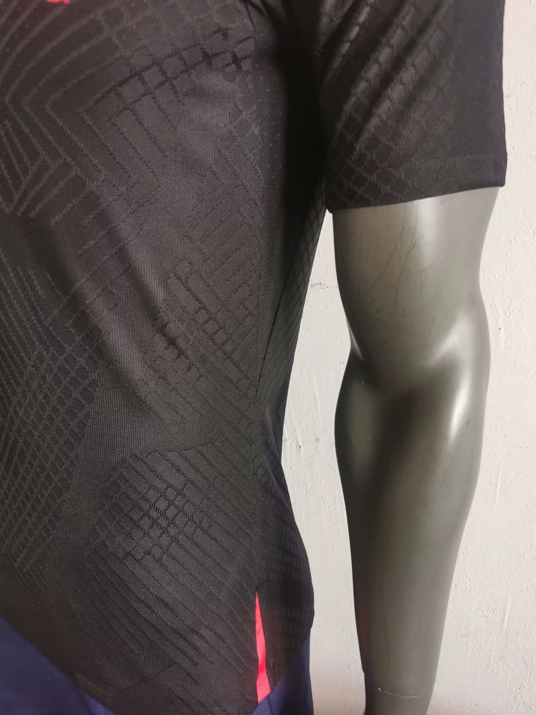 22/23 Liverpool Black Training Jersey Player Version 1:1 Quality 603 - leoleo123123