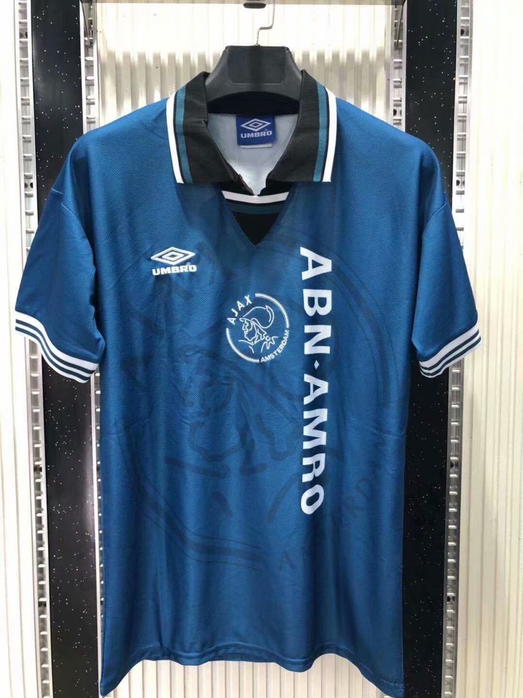 1995 Ajax Away Retro Jersey - leoleo123123
