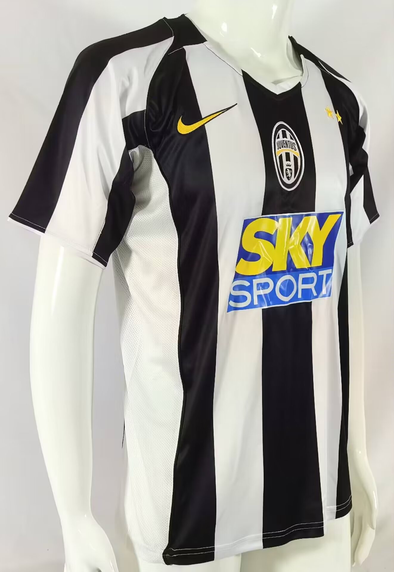 04/05 Juventus Home Retro Jersey - leoleo123123