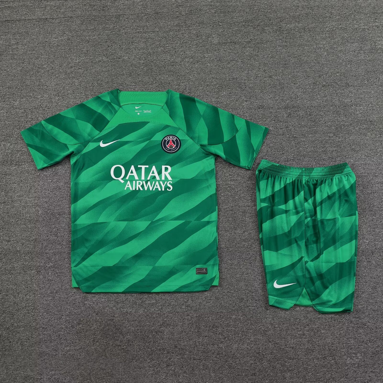 23/24 PSG Green Goalkeeper Jersey - leoleo123123