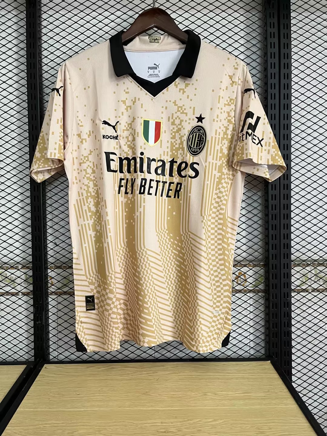 22/23 AC Milan Special gold Jersey Fans Version - leoleo123123
