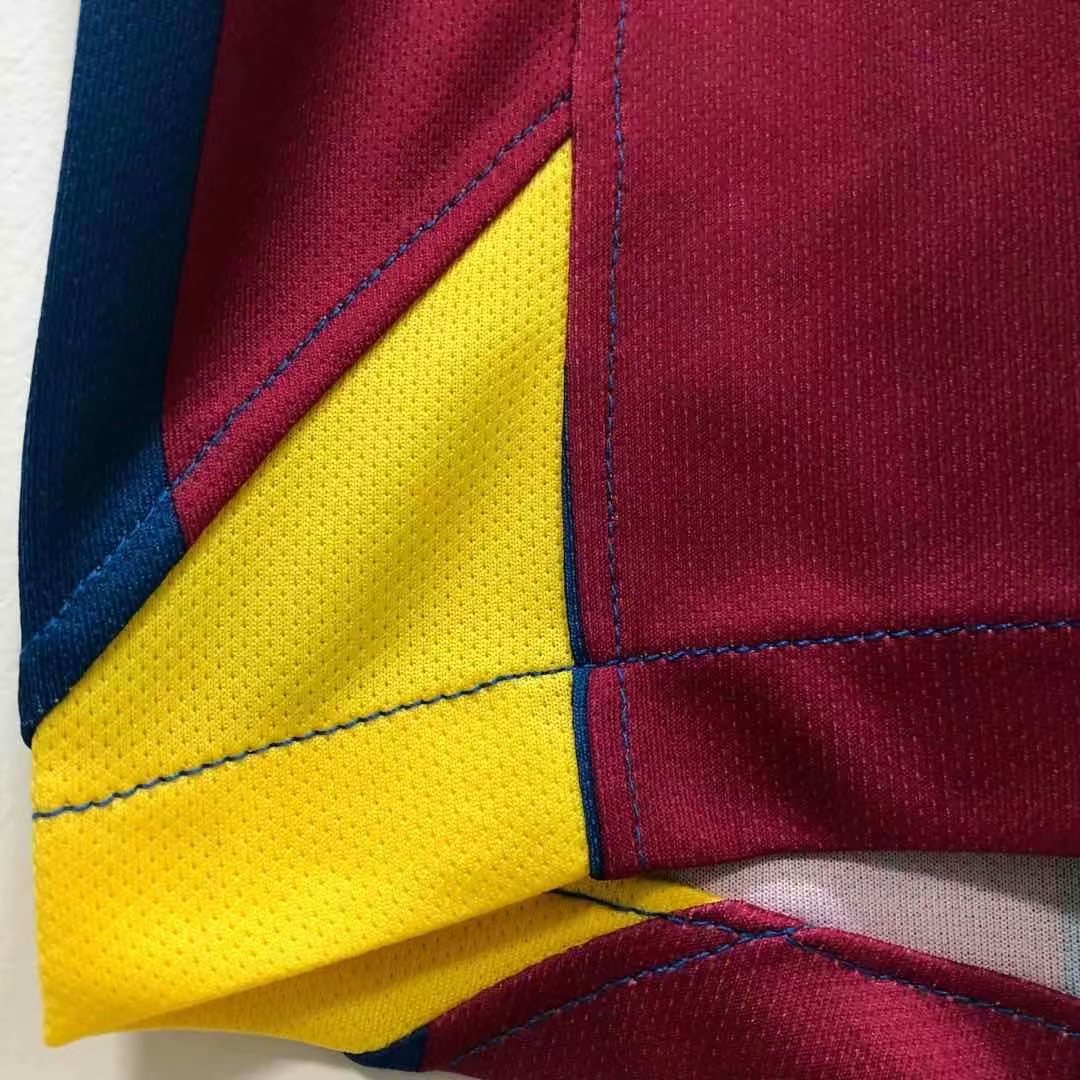 05-06 Barcelona Home Retro Jersey Champions Version - leoleo123123