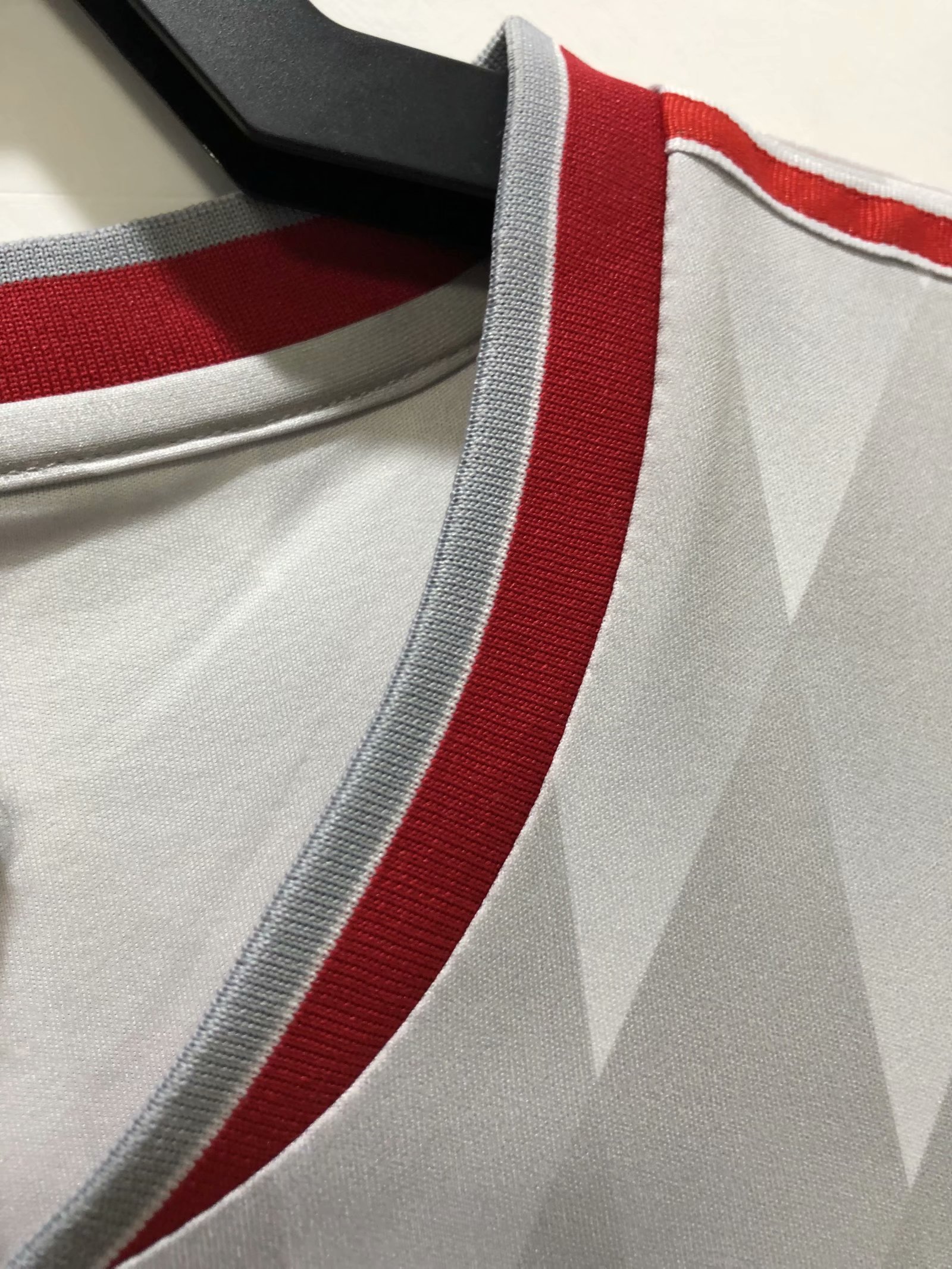 89-91 Liverpool Away Retro Jersey - leoleo123123