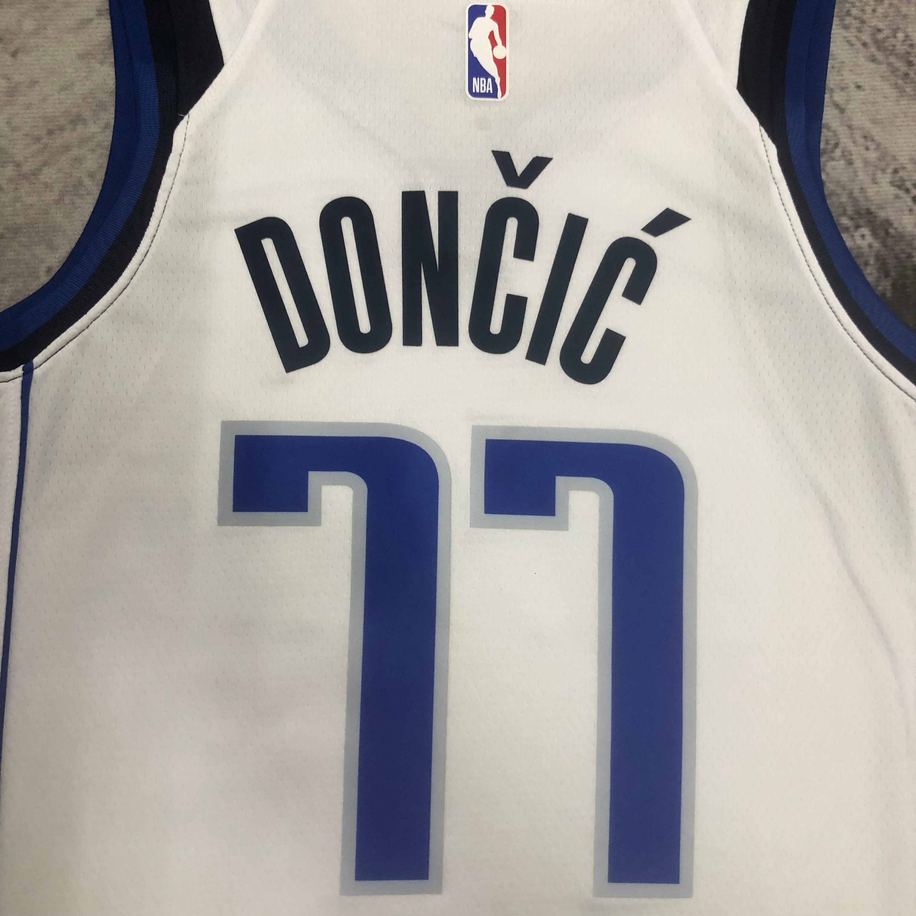 NBA Men 2023 Dallas Mavericks White #77 DONCIC Jersey High Quality Name and Number Print - leoleo123123