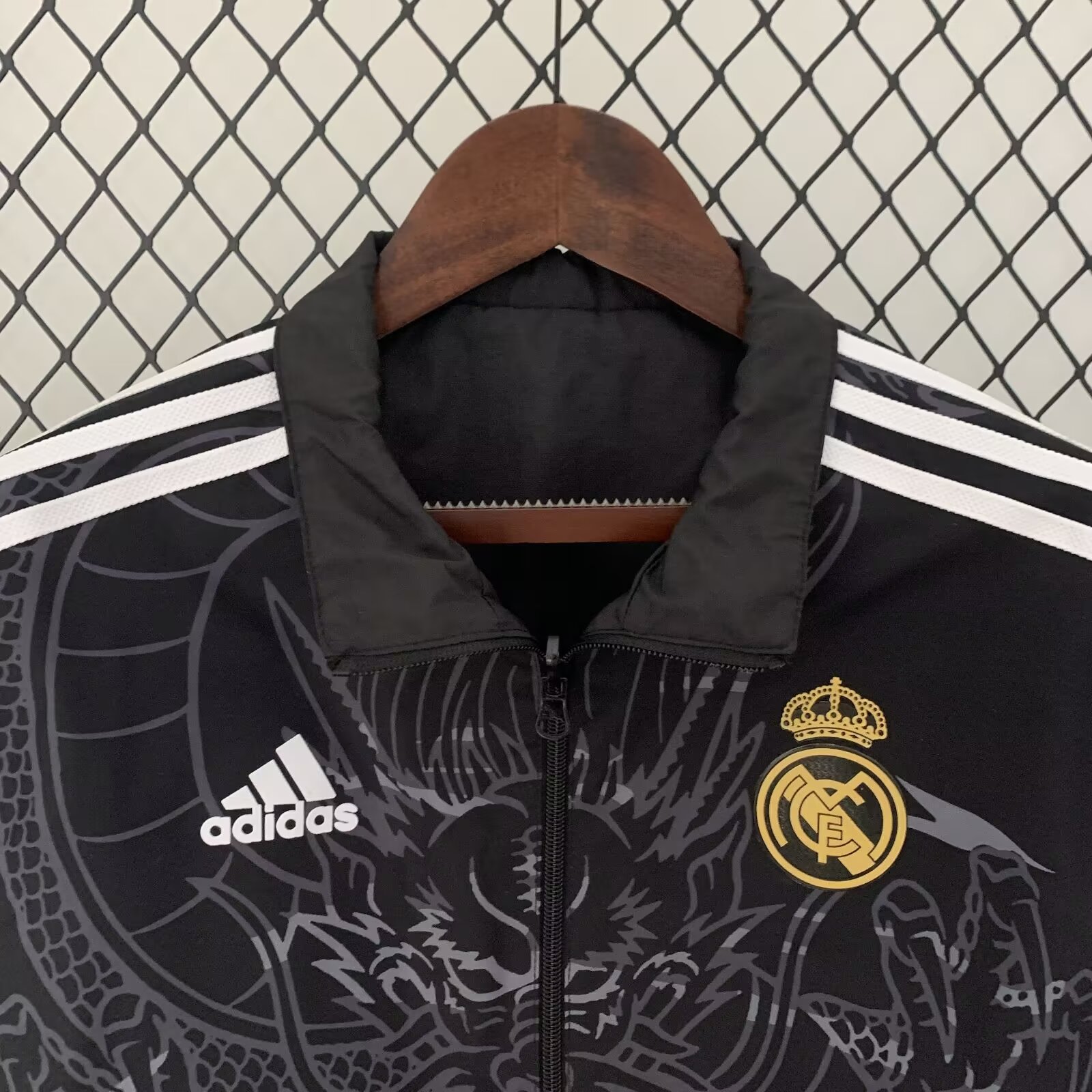 23/24 Real Madrid Dragon Black Windbreaker Jacket two-sided Jacket Thai Quality - leoleo123123