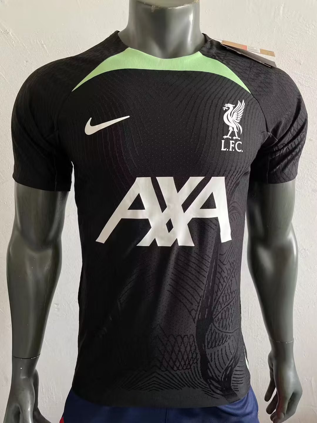 23/24 Liverpool Training Black Jersey Player Version 1:1 Quality - leoleo123123