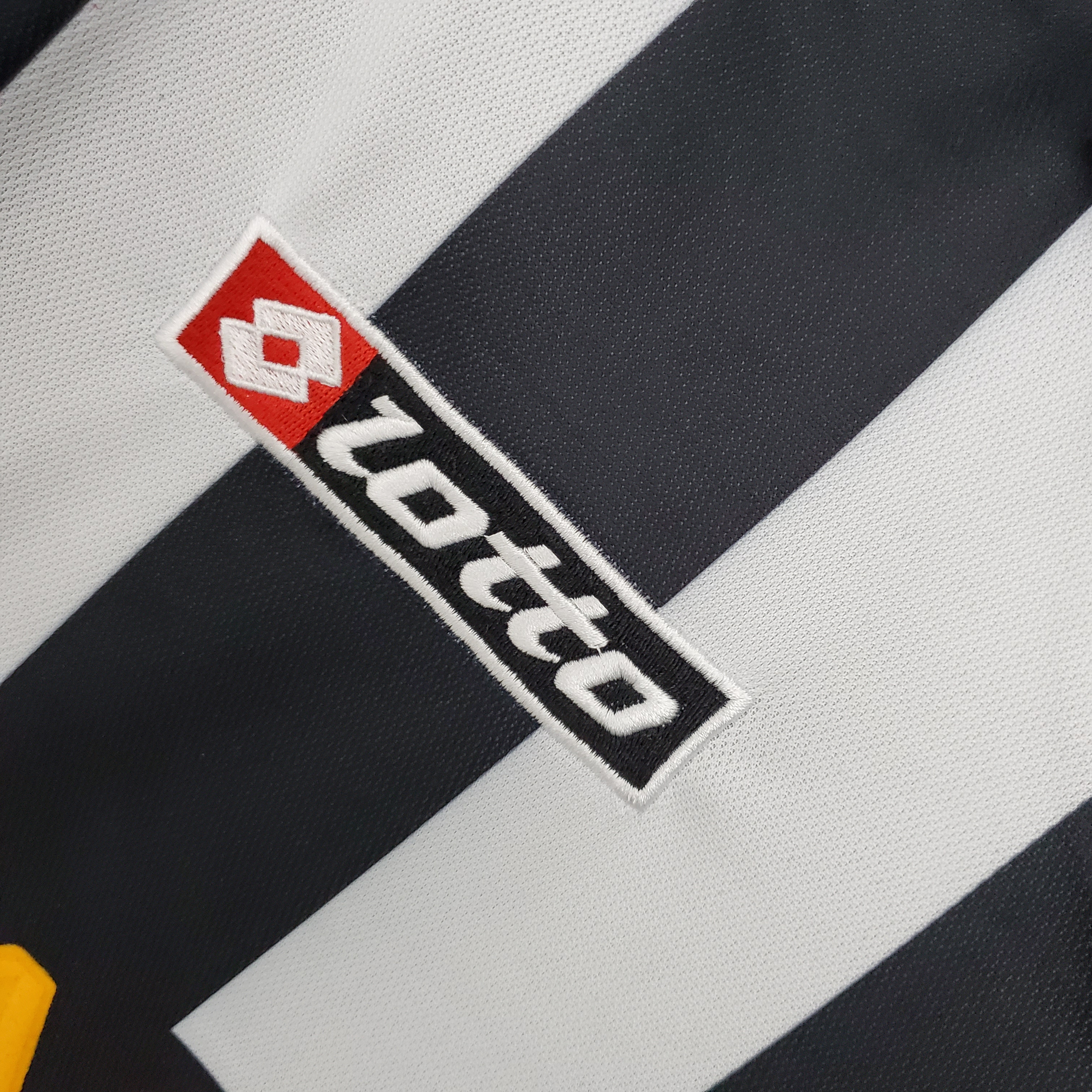 01/02 Juventus Home Retro Jersey - leoleo123123