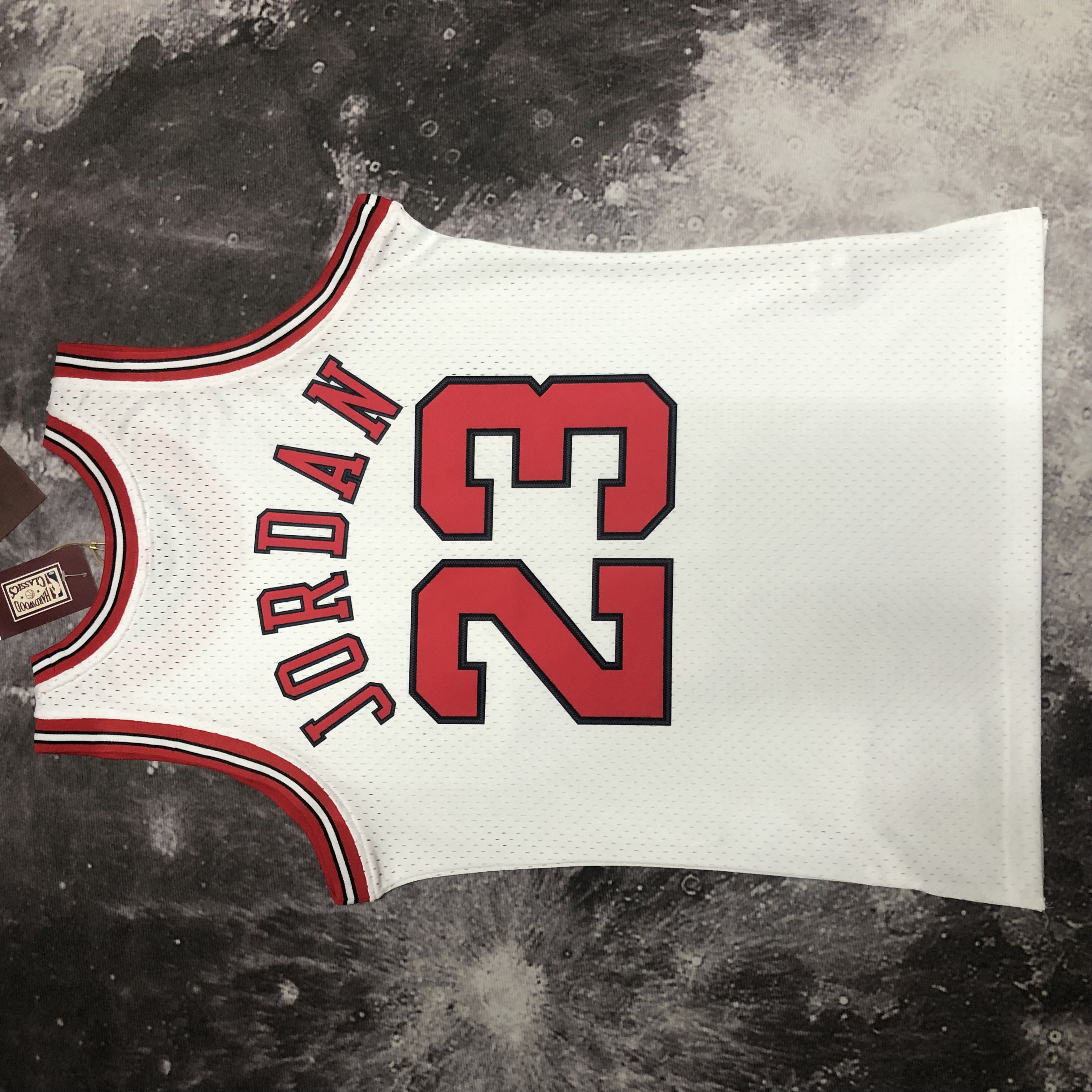 NBA Men Season 1998 Retro Chicago Bulls White #23 JORDAN Jersey High Quality Name and Number Print - leoleo123123