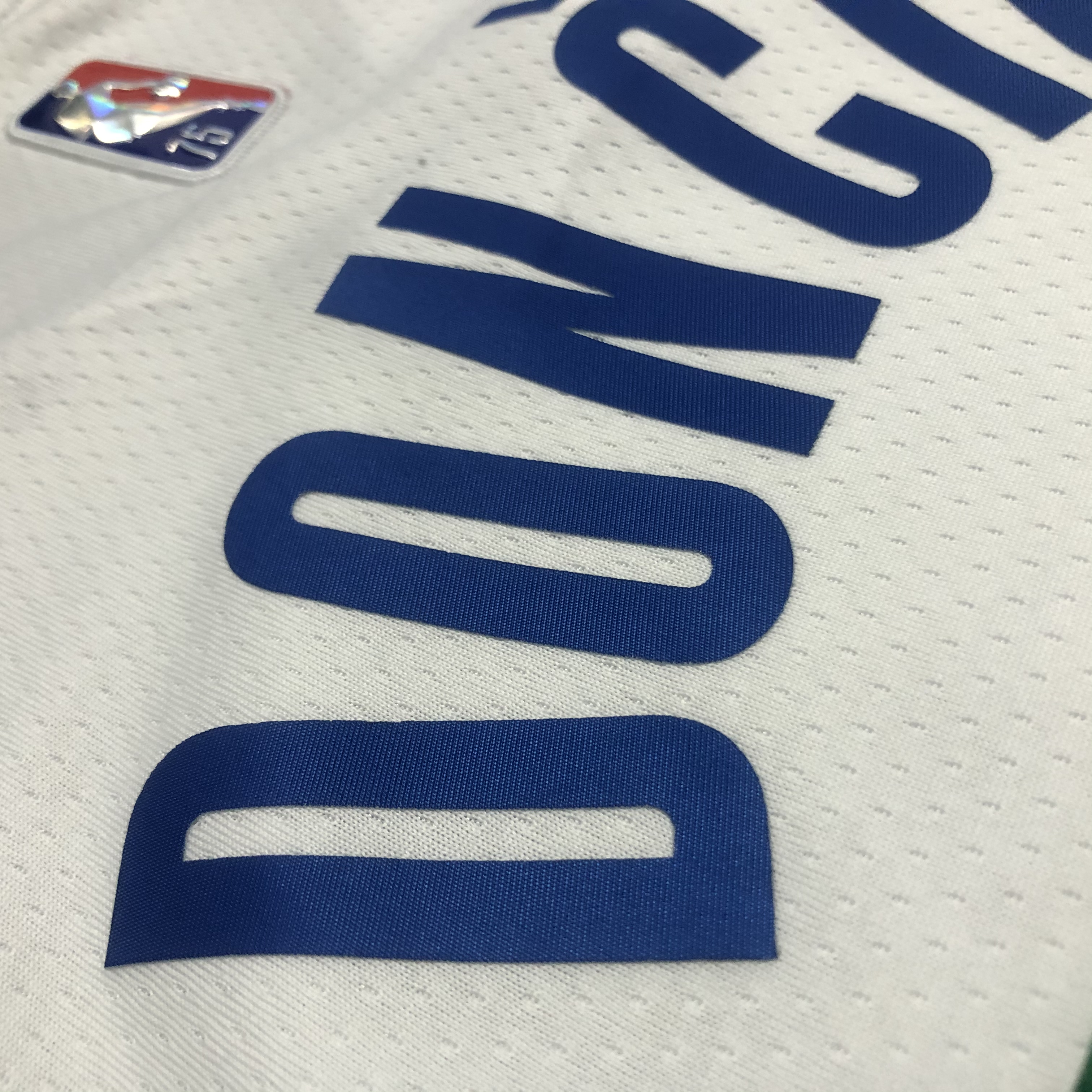NBA Men 75th Anniversary Season 2022 Dallas Mavericks White #77 DONCIC Jersey High Quality Name and Number Print - leoleo123123