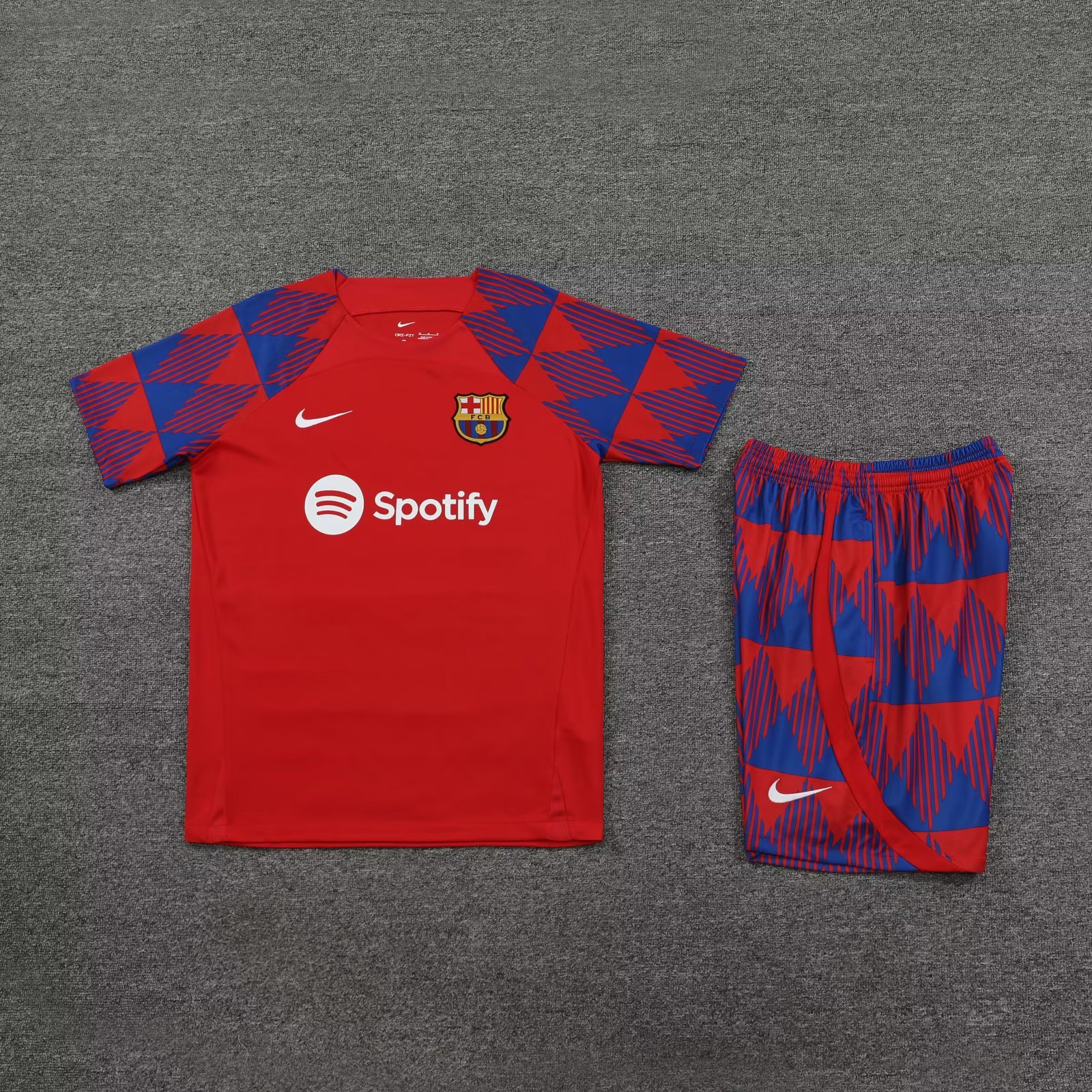 23/24 Barcelona Red Training Set Jersey - leoleo123123