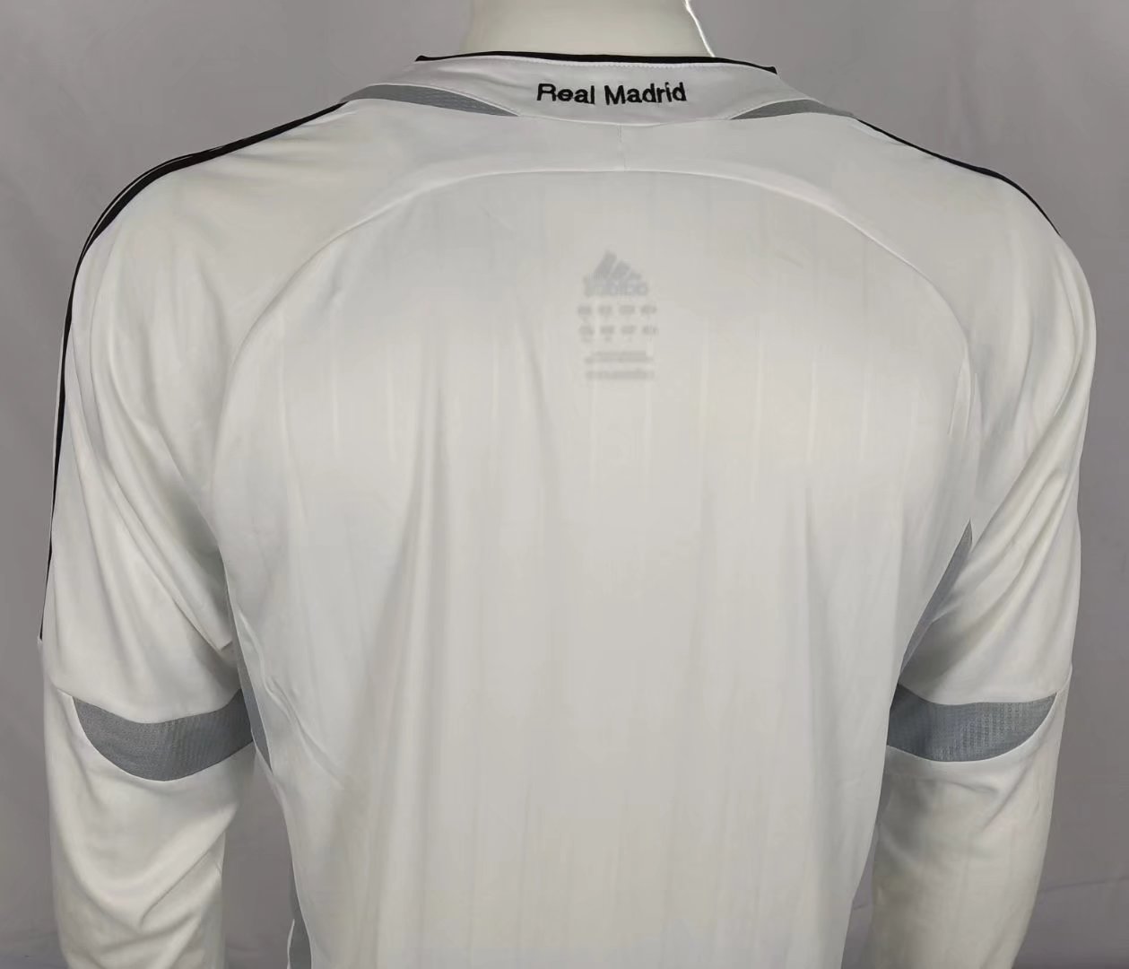 2006 Real Madrid Home Retro Jersey Long Sleeve - leoleo123123