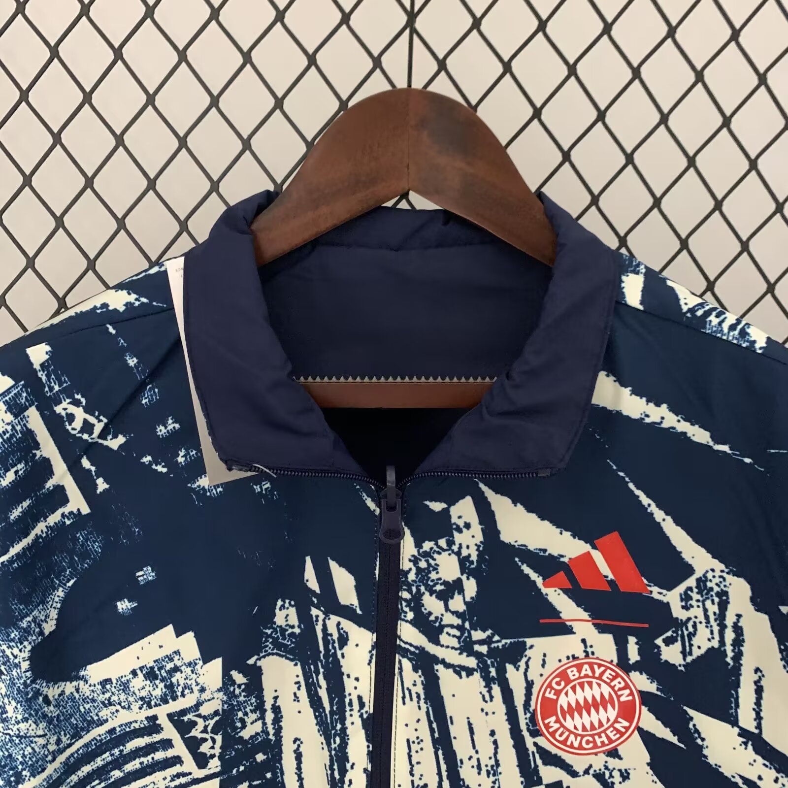 23/24 Bayern Munich Windbreaker Jacket two-sided Jacket Thai Quality - leoleo123123
