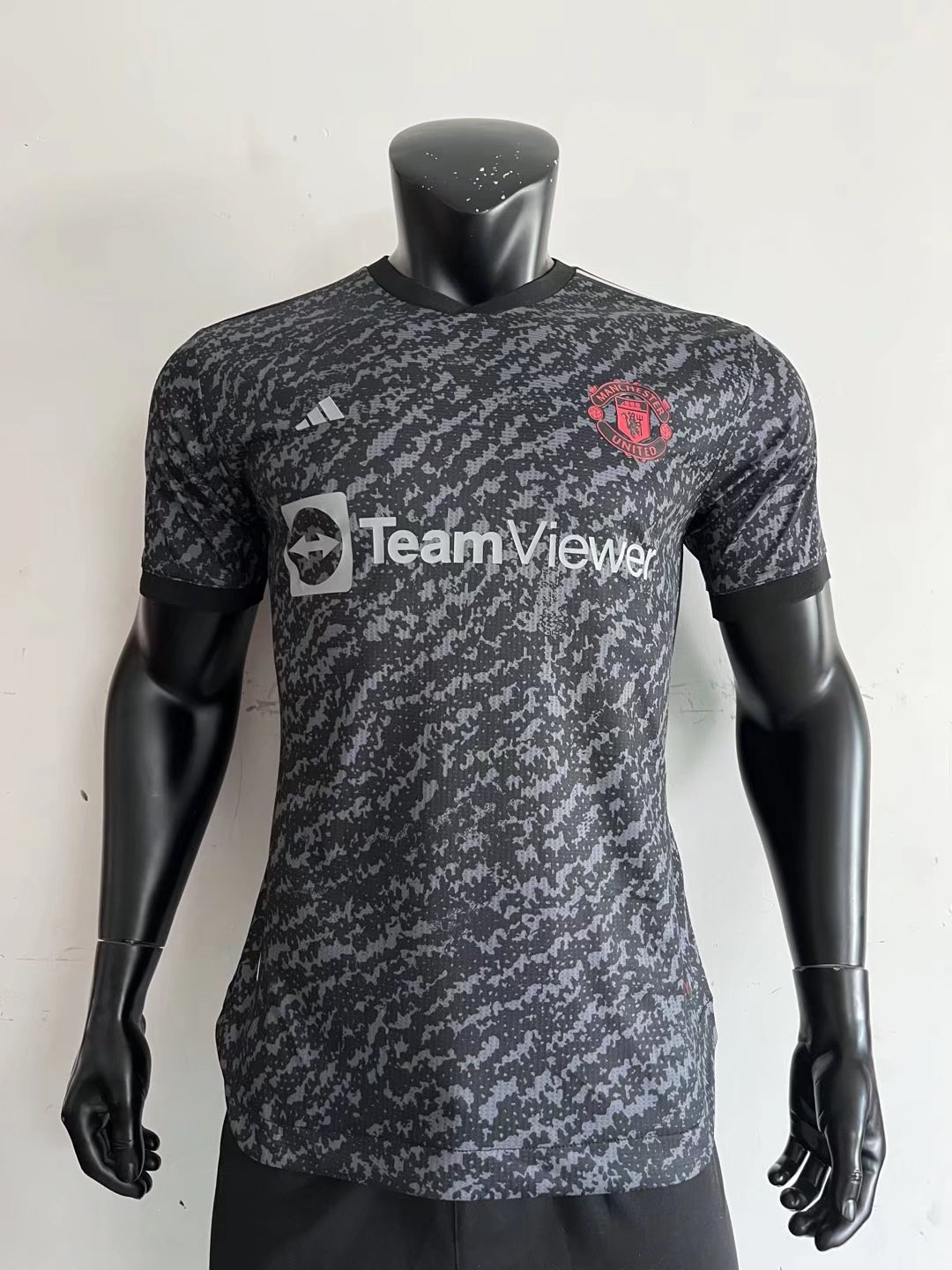22/23 Man United Training Black Jersey Player Version - leoleo123123