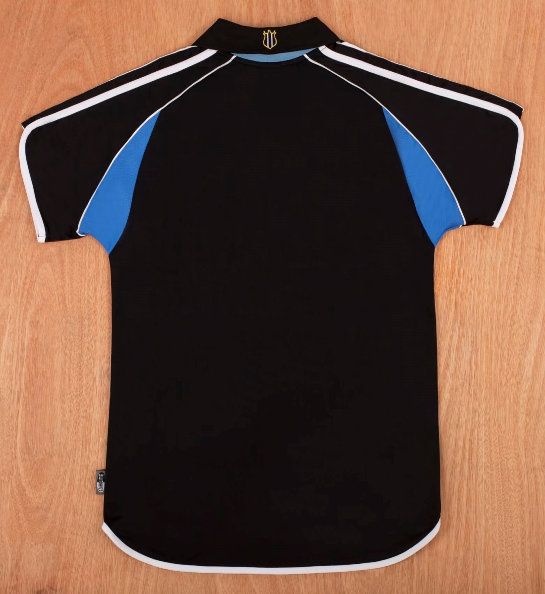 01/02 Newcastle Away Retro Jersey - leoleo123123