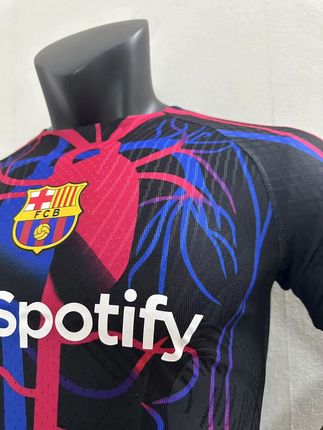 23/24 BarcelonaSpecial Jersey Player Version 1:1 Quality - leoleo123123