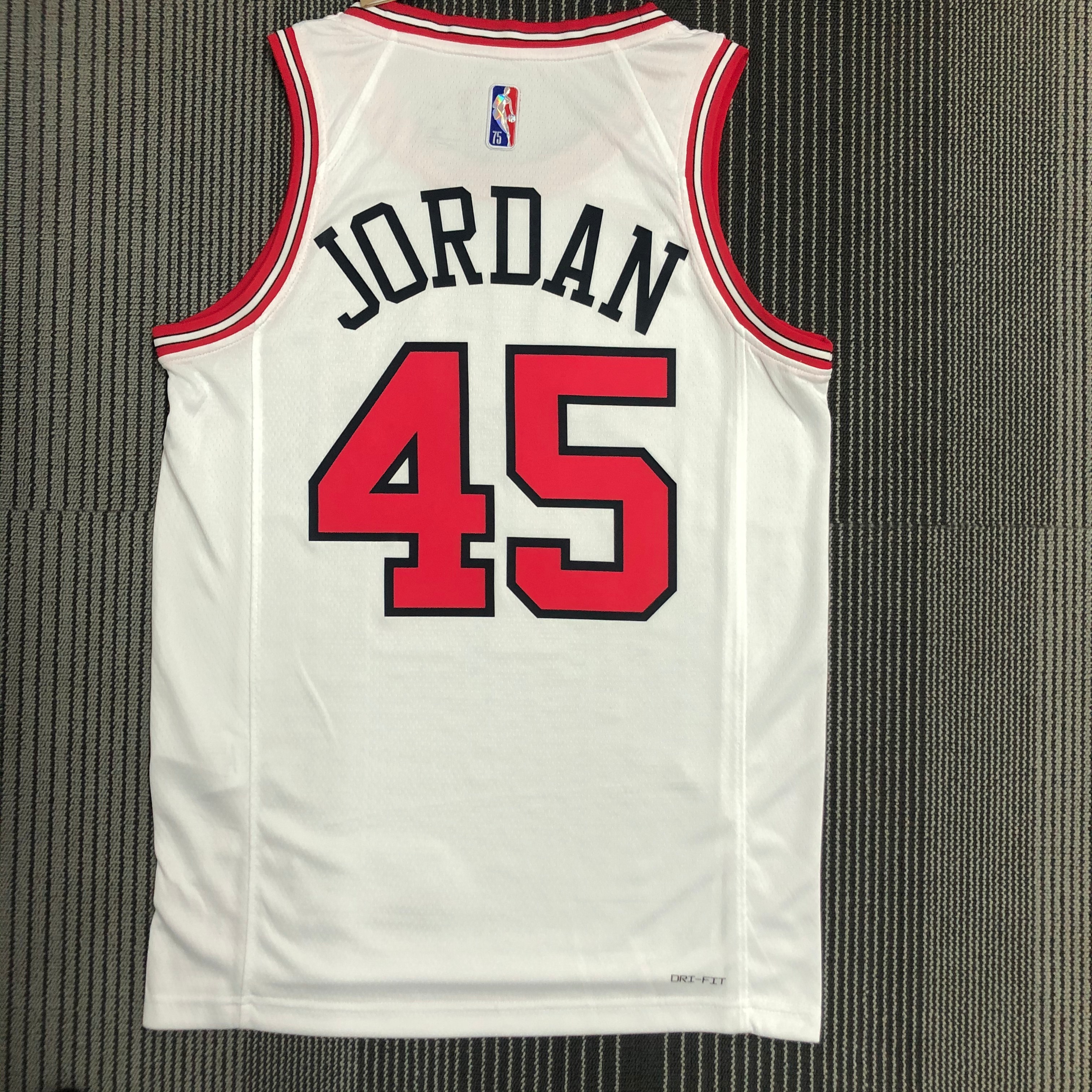 NBA Men 75th Anniversary Chicago Bulls White #45 JORDAN Jersey High Quality Name and Number Print - leoleo123123